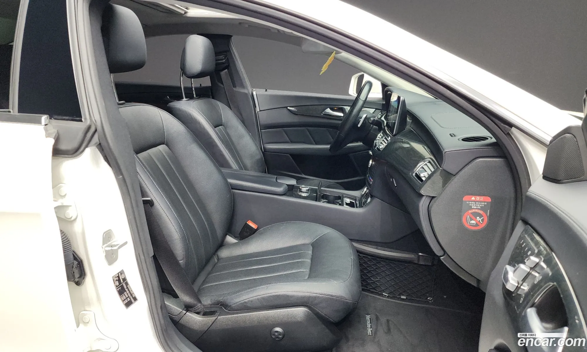 Mercedes-Benz CLS-Class W218 2016 — 13