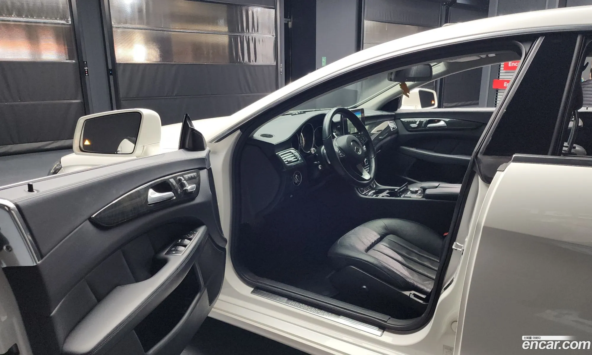 Mercedes-Benz CLS-Class W218 2016 — 10