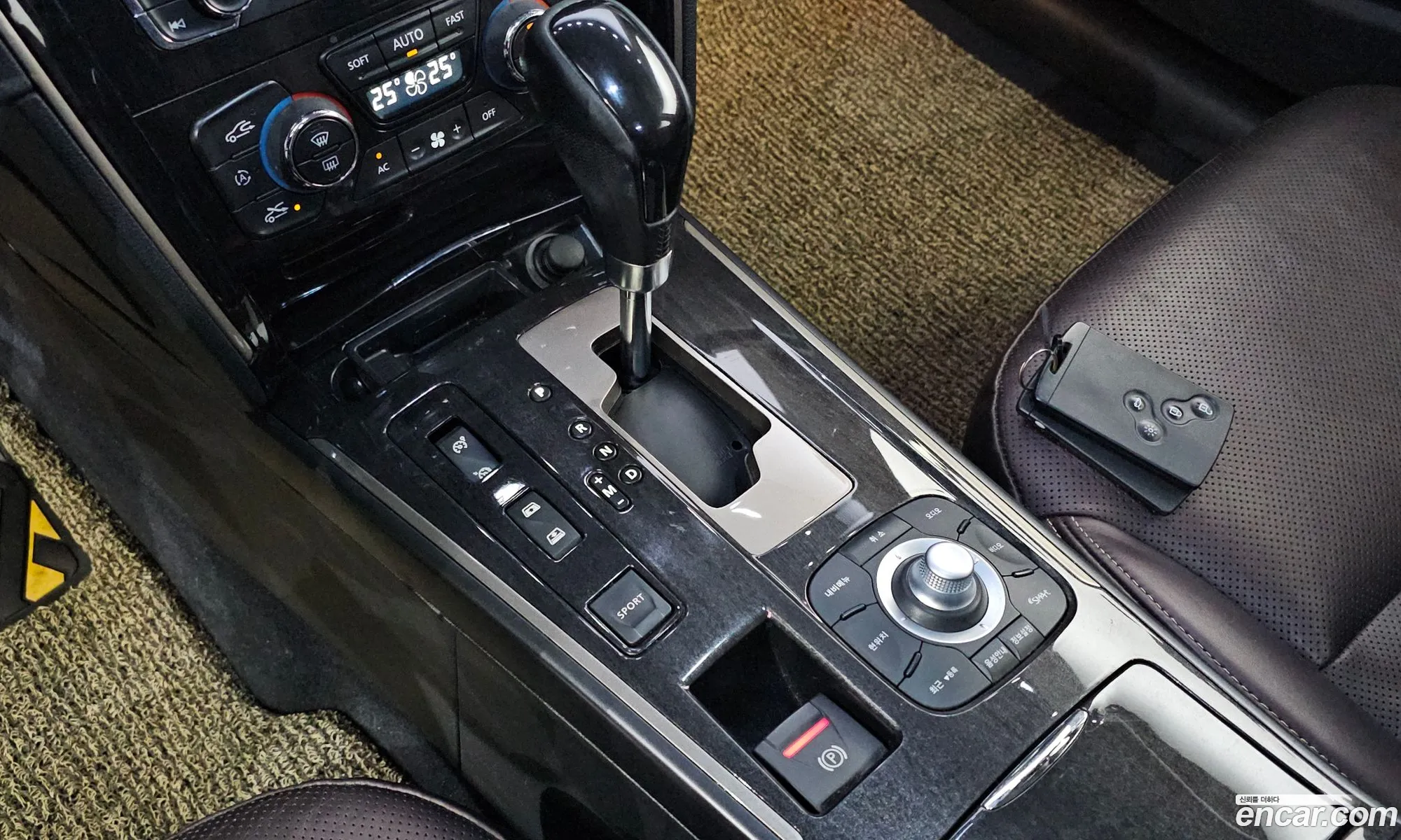 Renault Korea (Samsung) SM7 Nova 2015 — 13