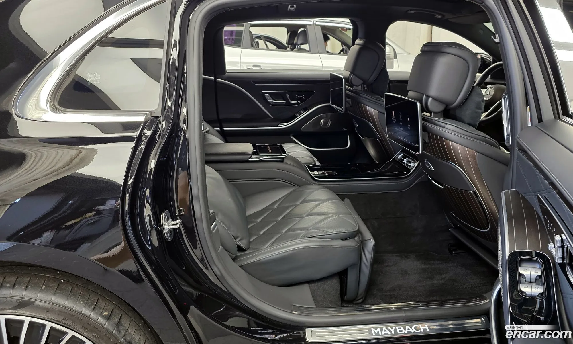 Mercedes-Benz S-Class W223 2023 — 18
