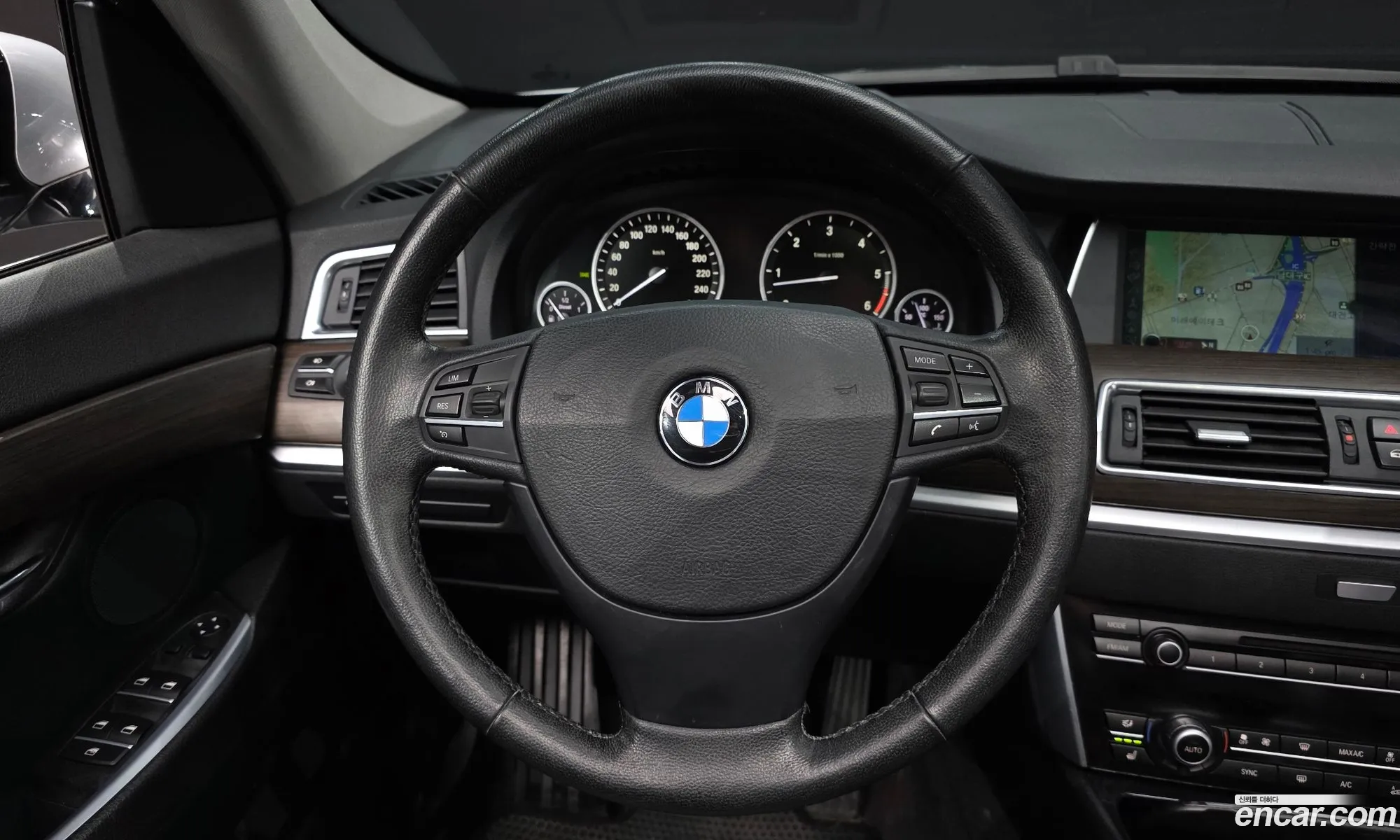 BMW 5 Series GT 2012 WBAXC6109DC991000 — 4