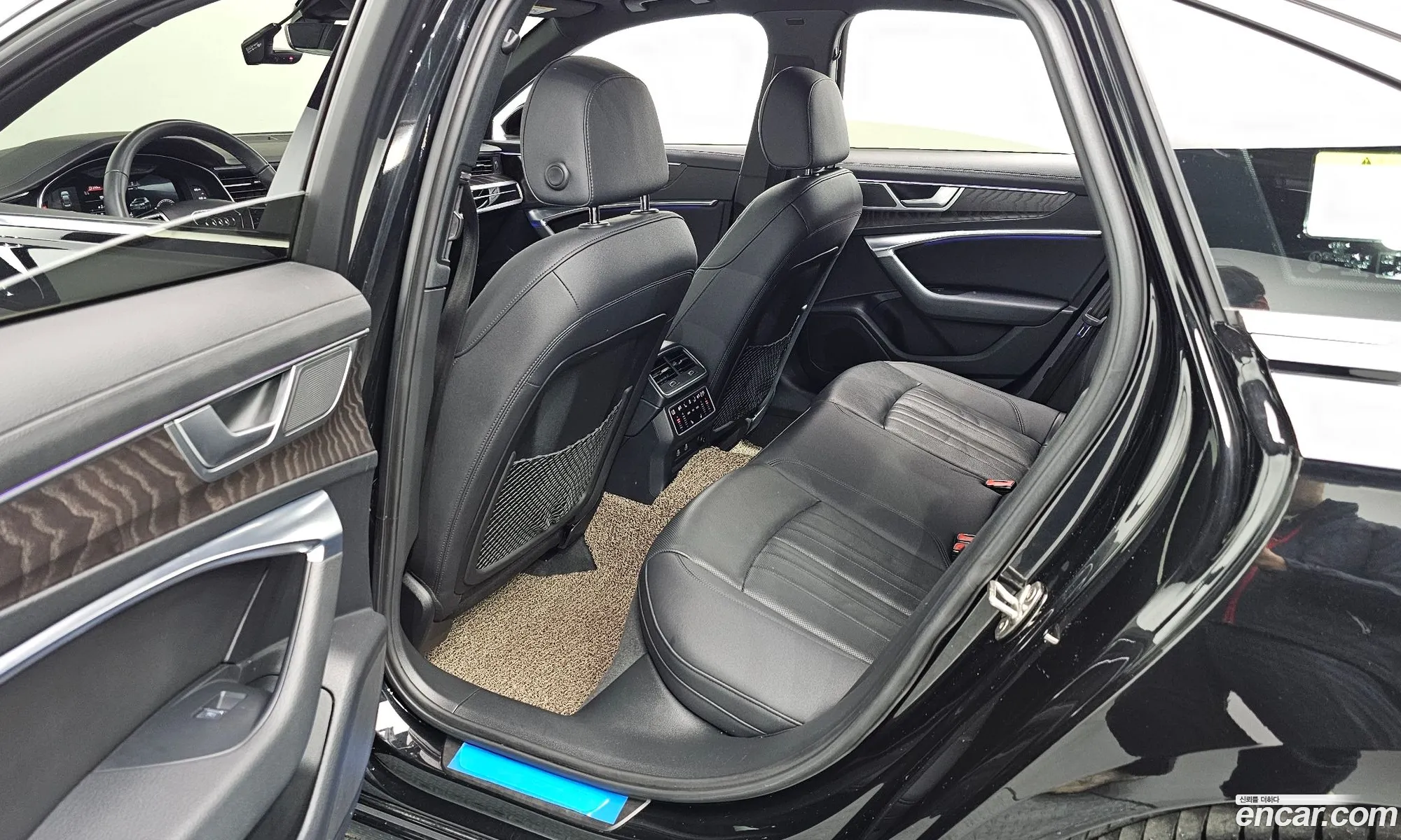 Audi A6 2022 — 17