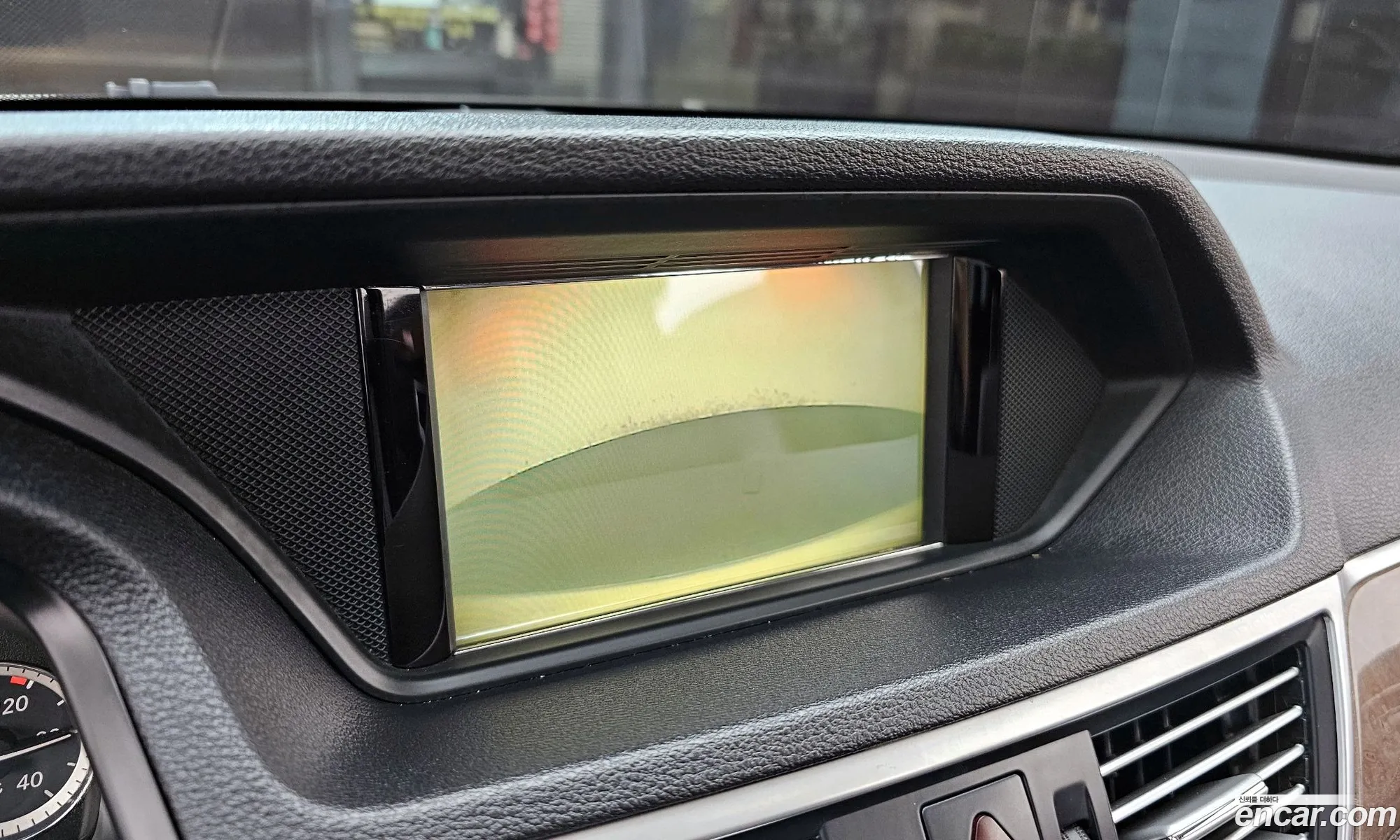 Mercedes-Benz E-Class W212 2012 WDDHF5FB9CA628831 — 7