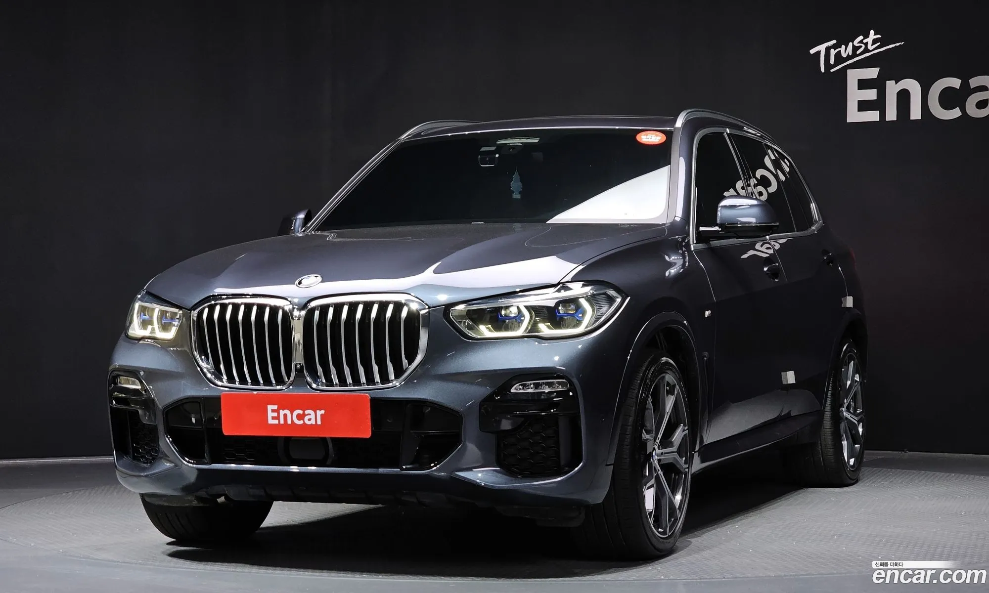 BMW X5 2021 — 18