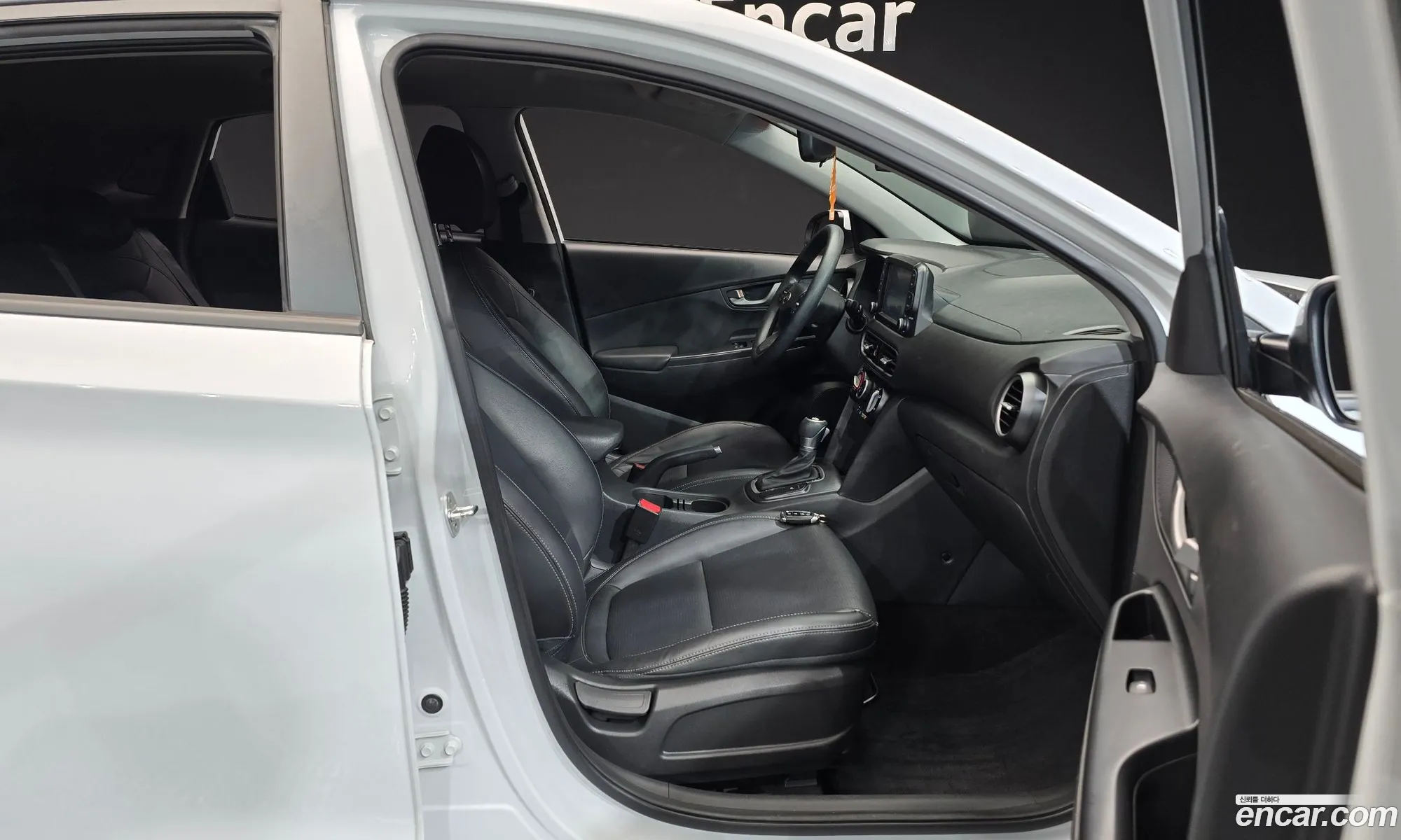 Hyundai Kona 2017 — 12