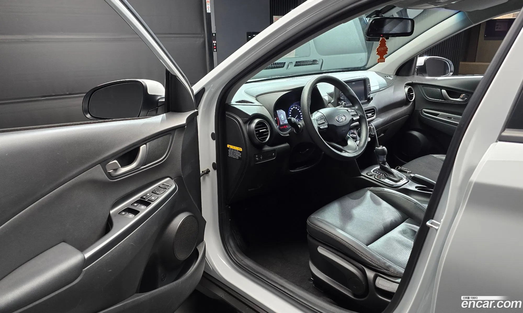 Hyundai Kona 2017 — 13