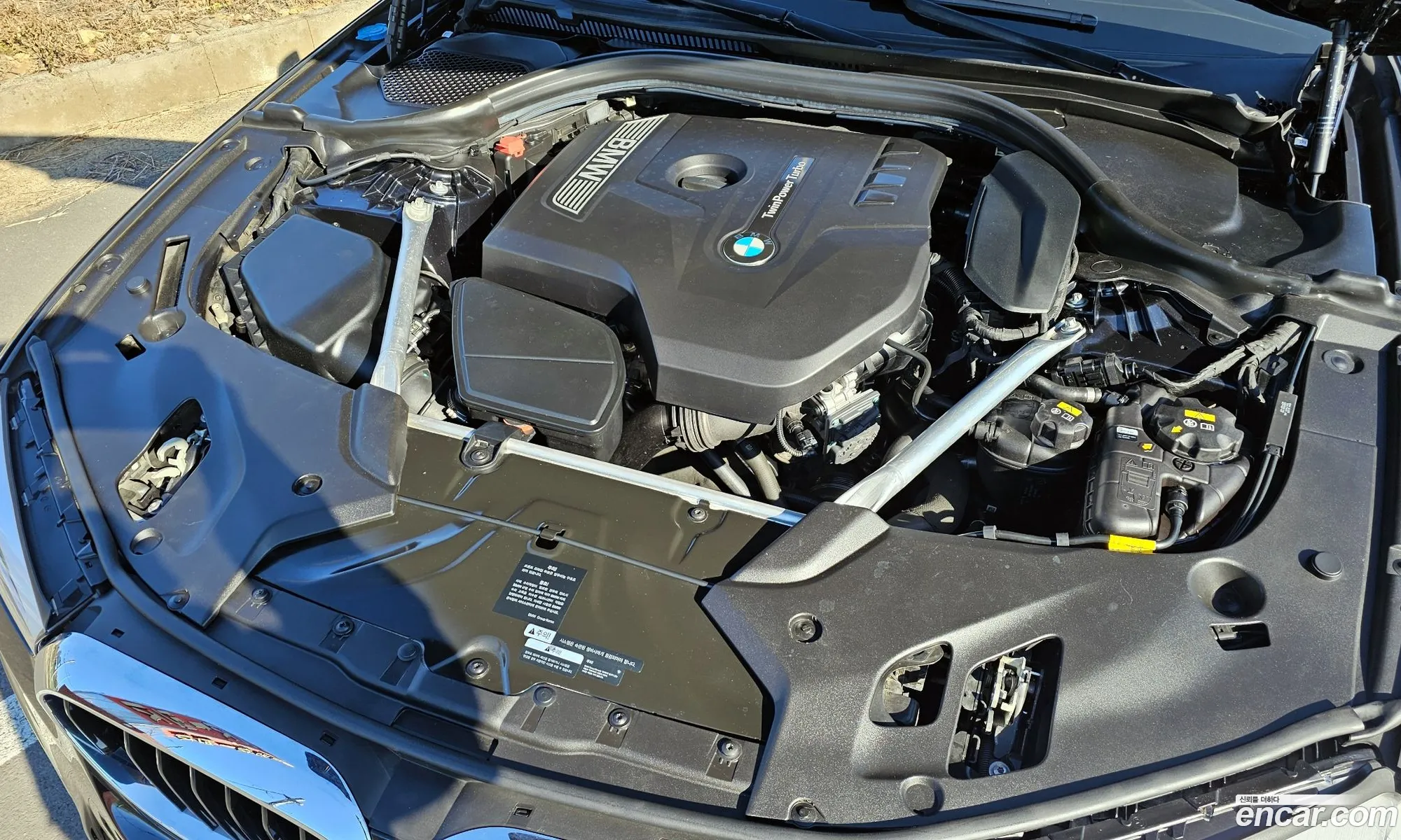 BMW 5 Series 2019 — 17