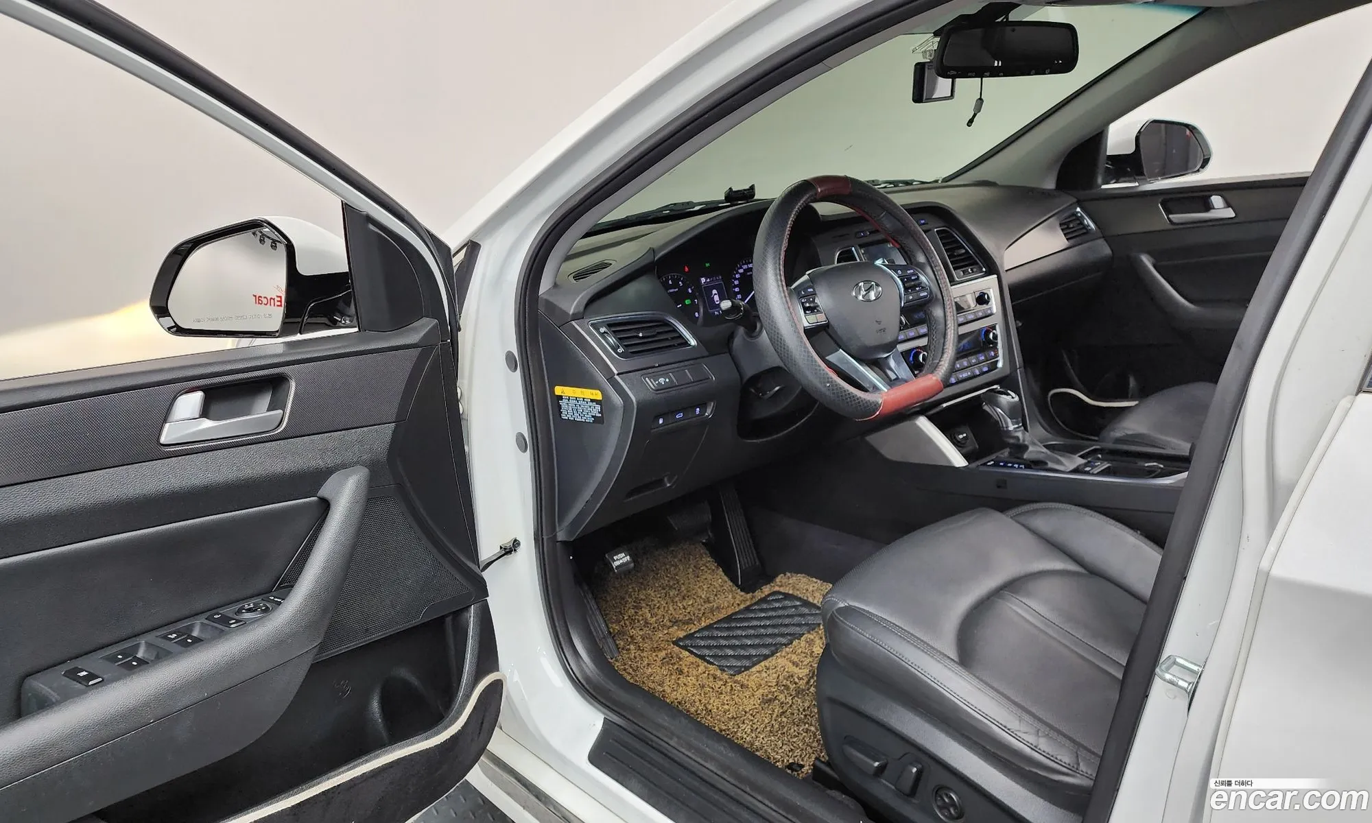 Hyundai LF Sonata 2016 — 3