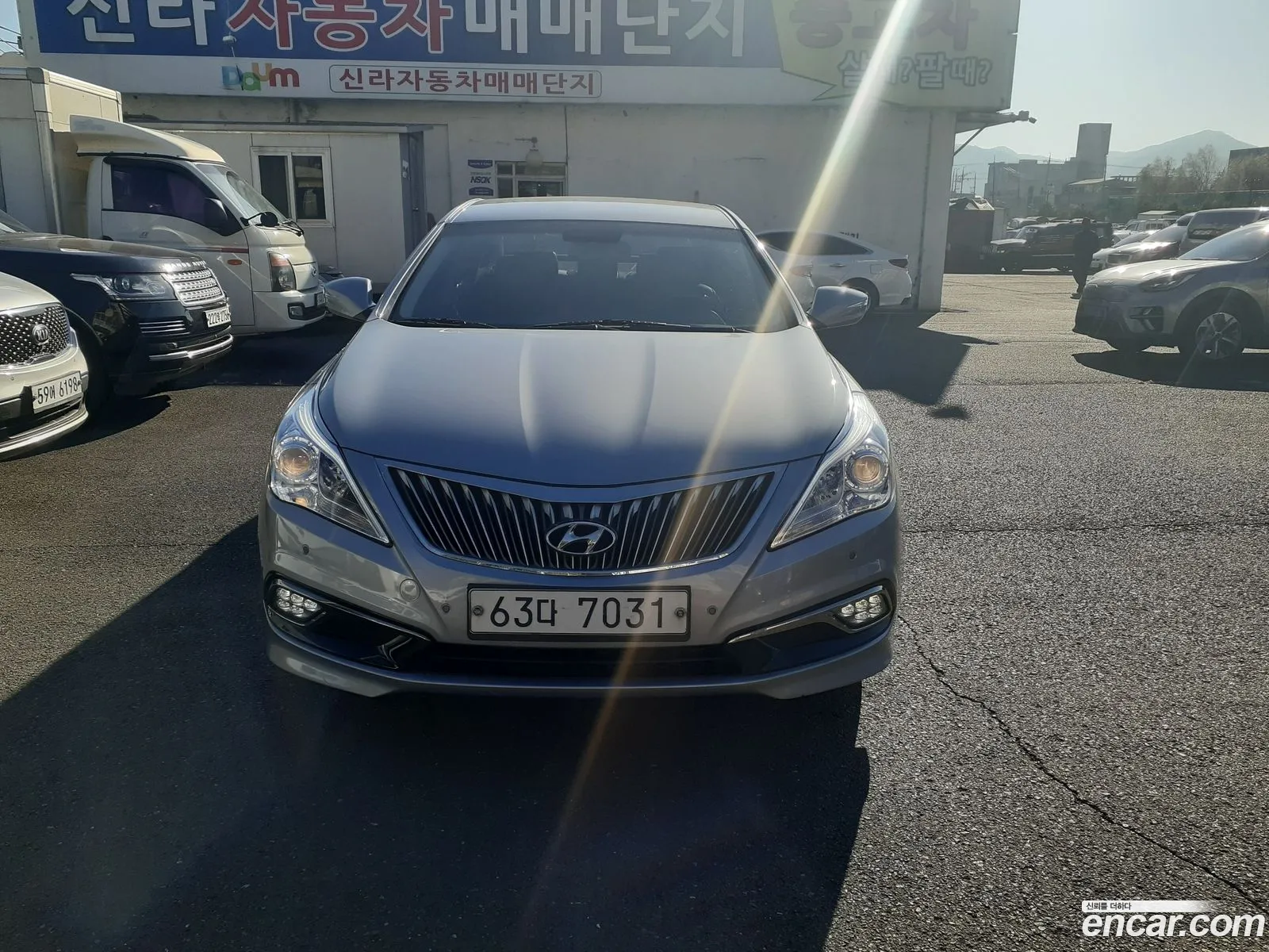 Hyundai Grandeur HG 2014 — 19