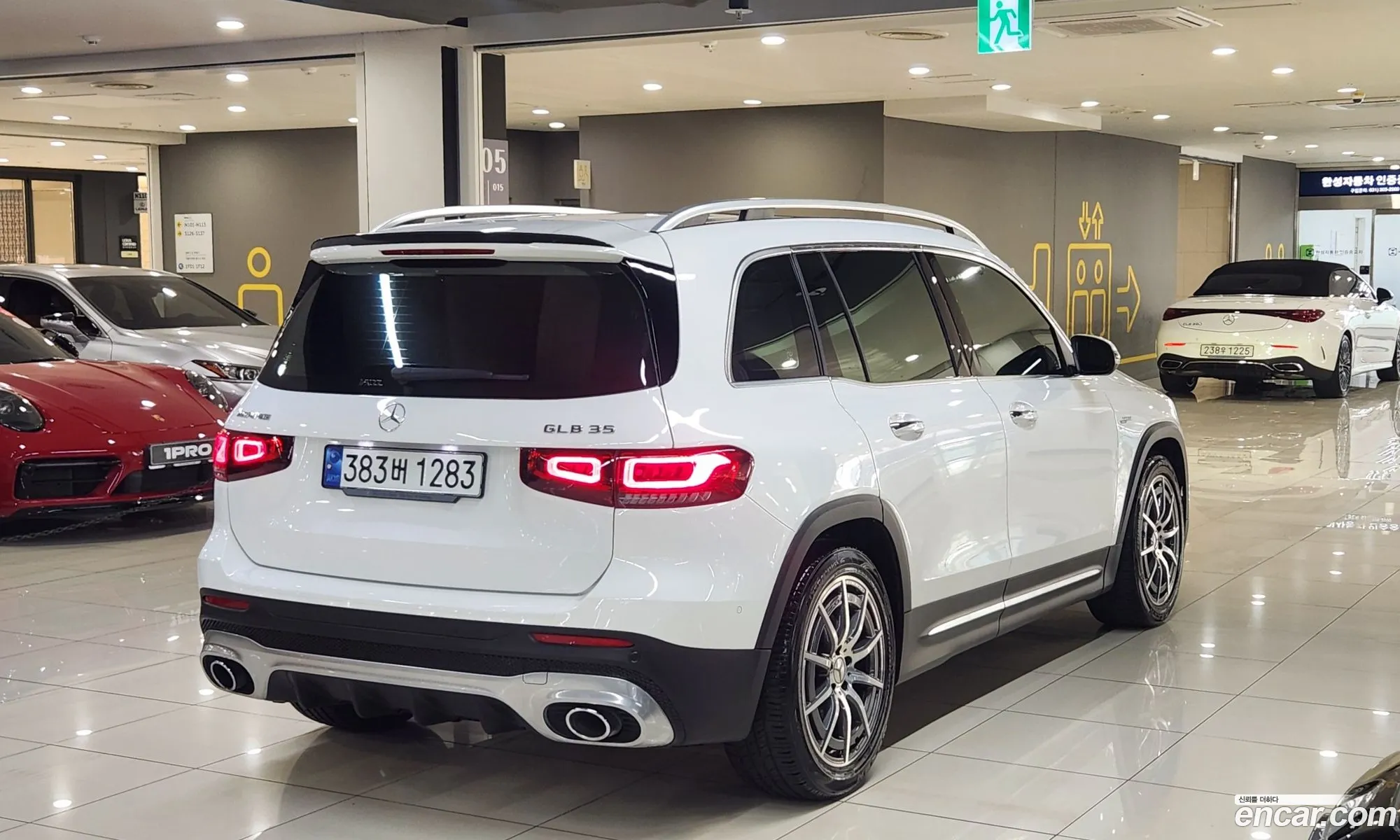 Mercedes-Benz GLB-Class X247 2023 — 17