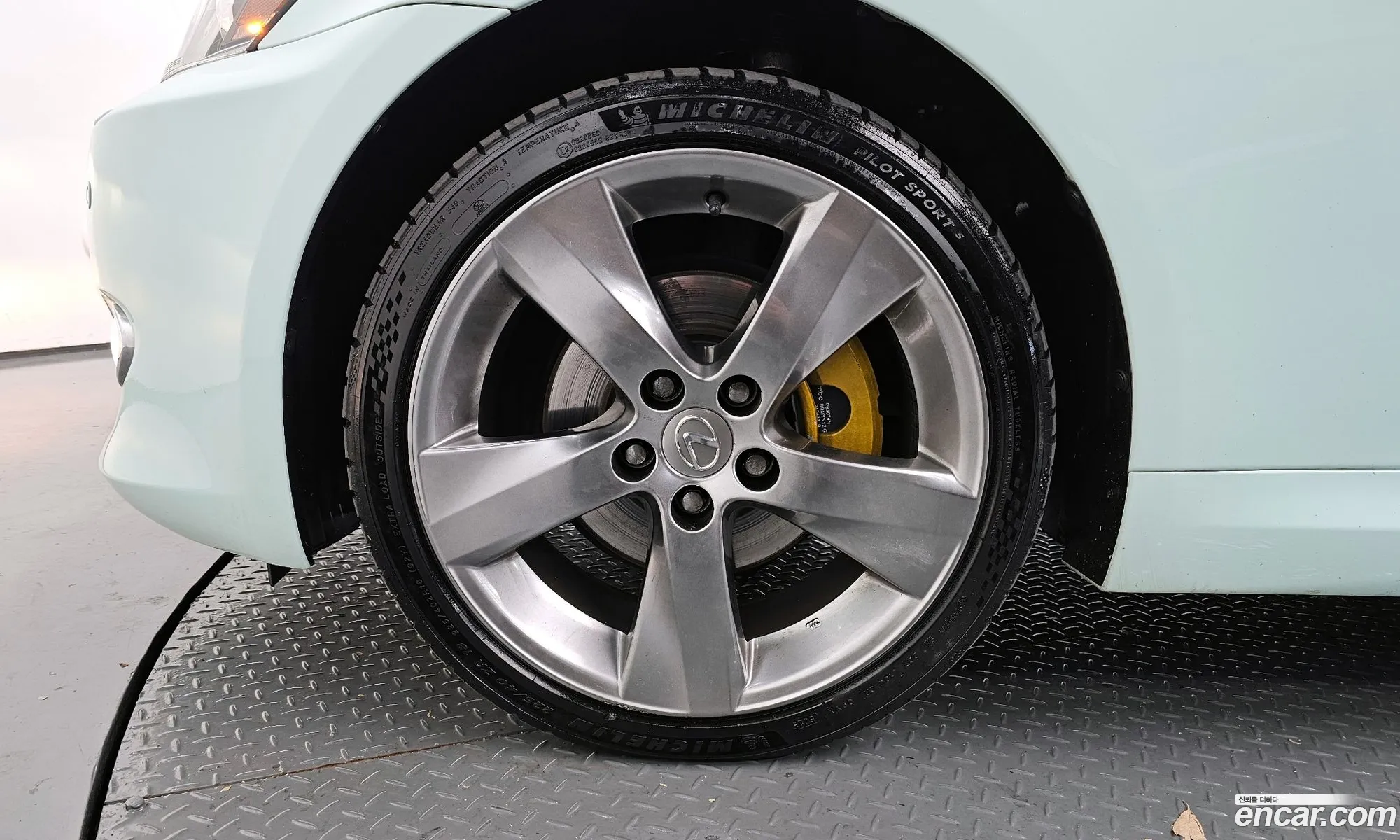 Lexus IS250 2009 — 15