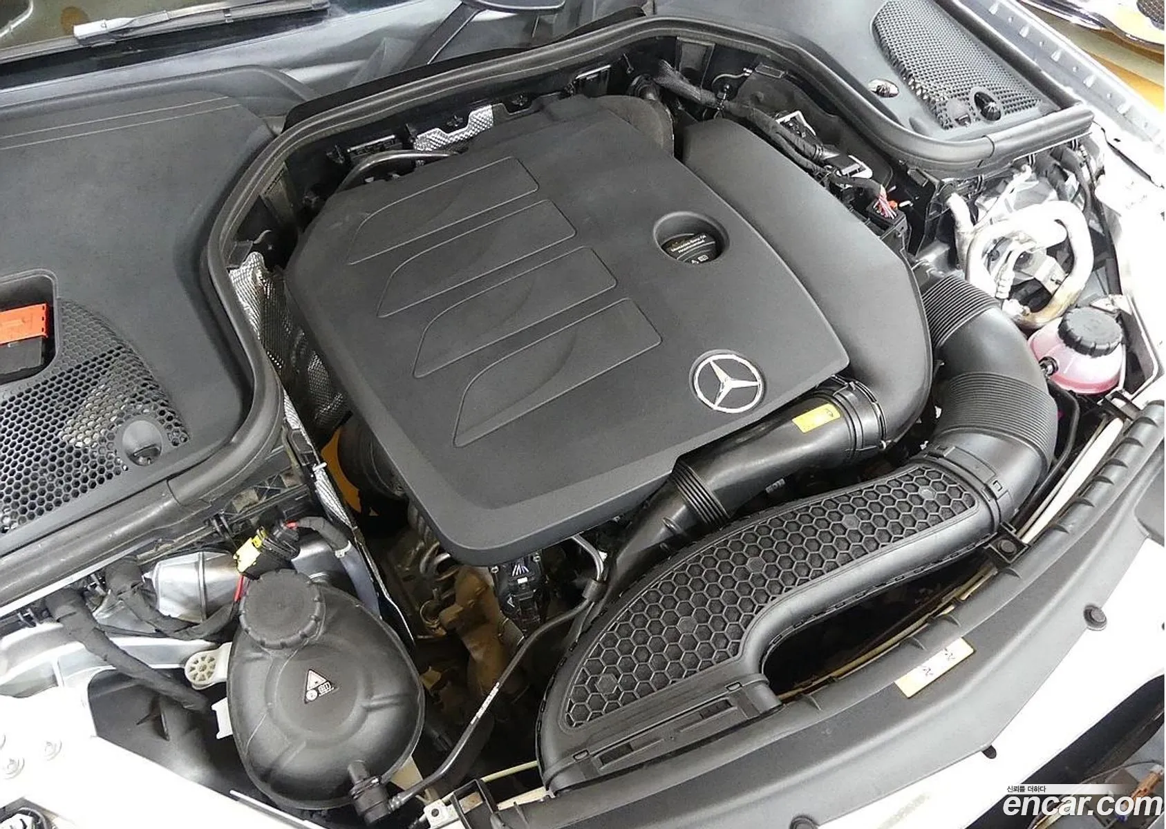 Mercedes-Benz E-Class W213 2022 — 20
