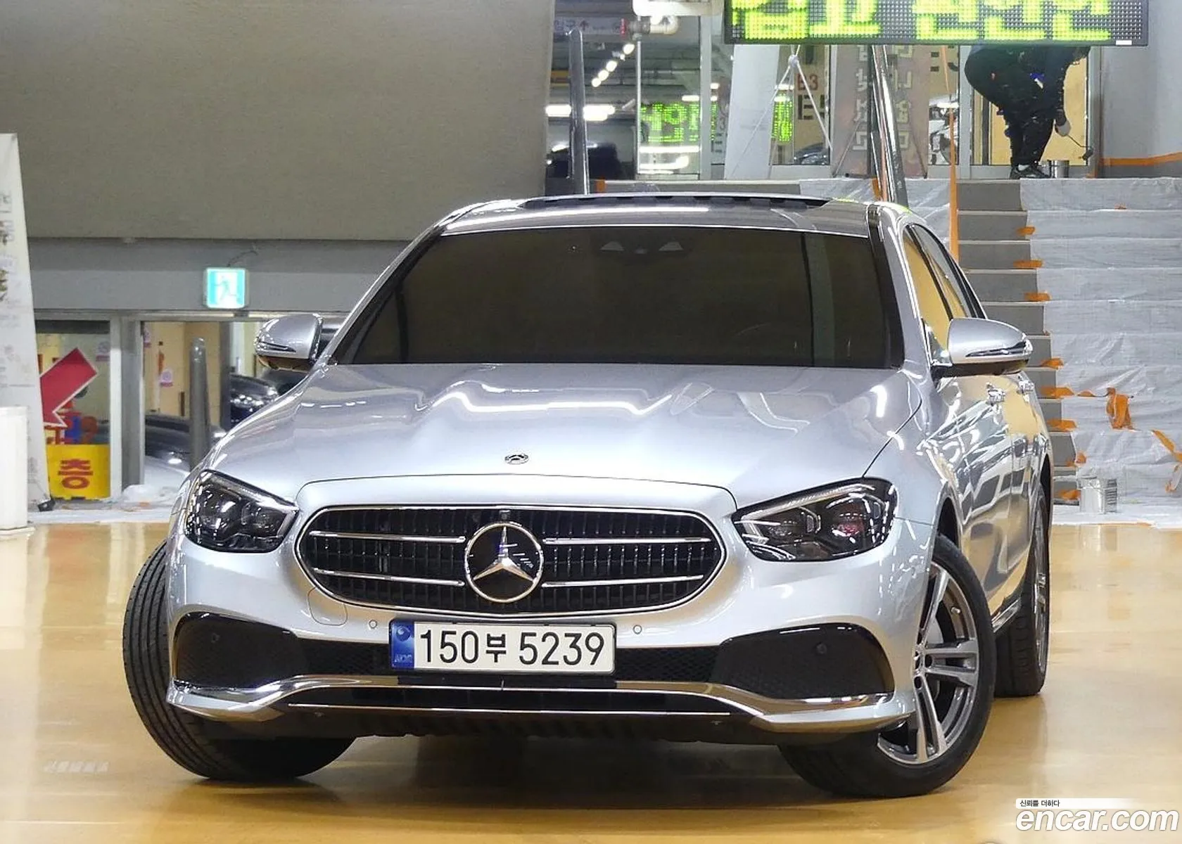 Mercedes-Benz E-Class W213 2022 — 13
