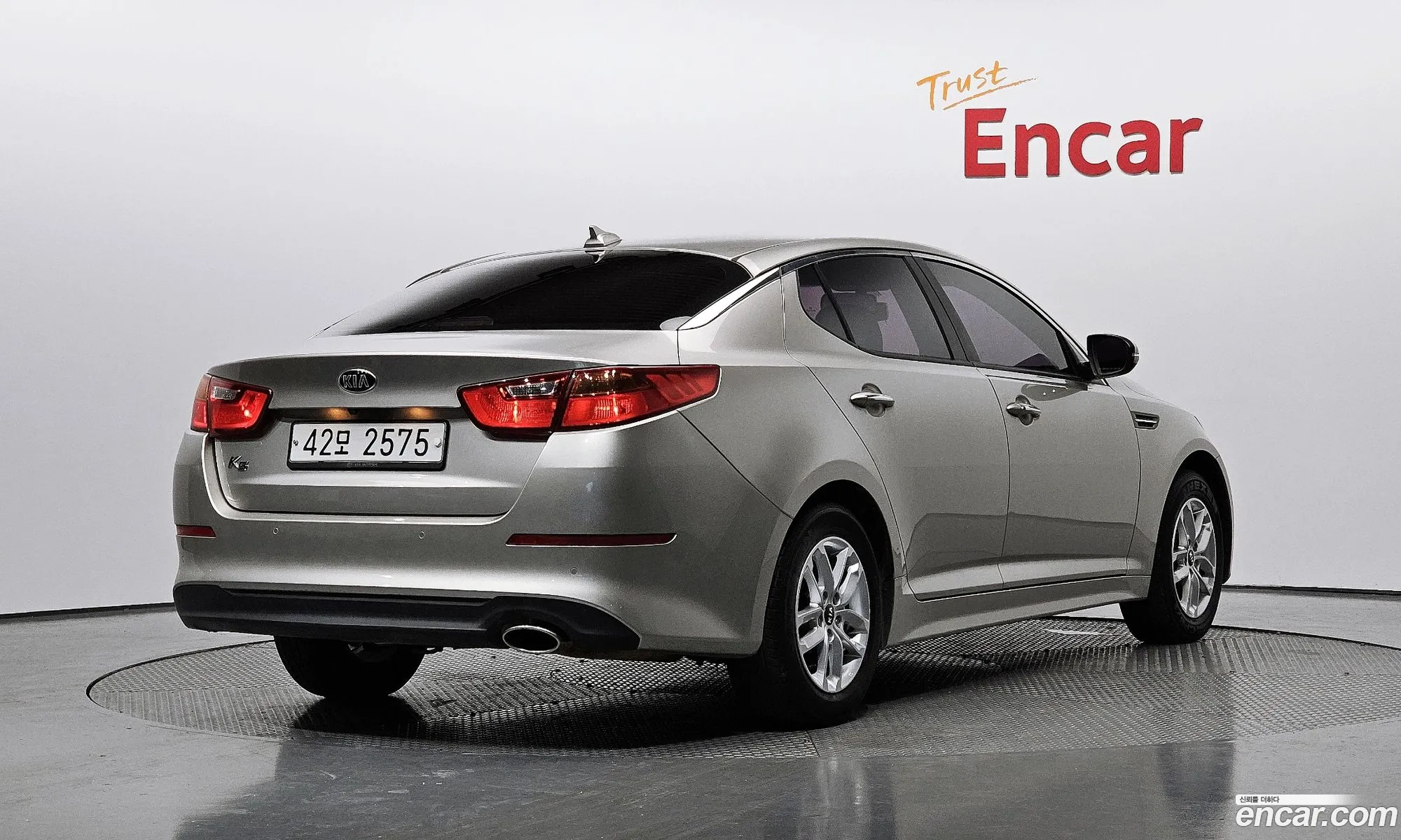 Kia K5 2013 — 10
