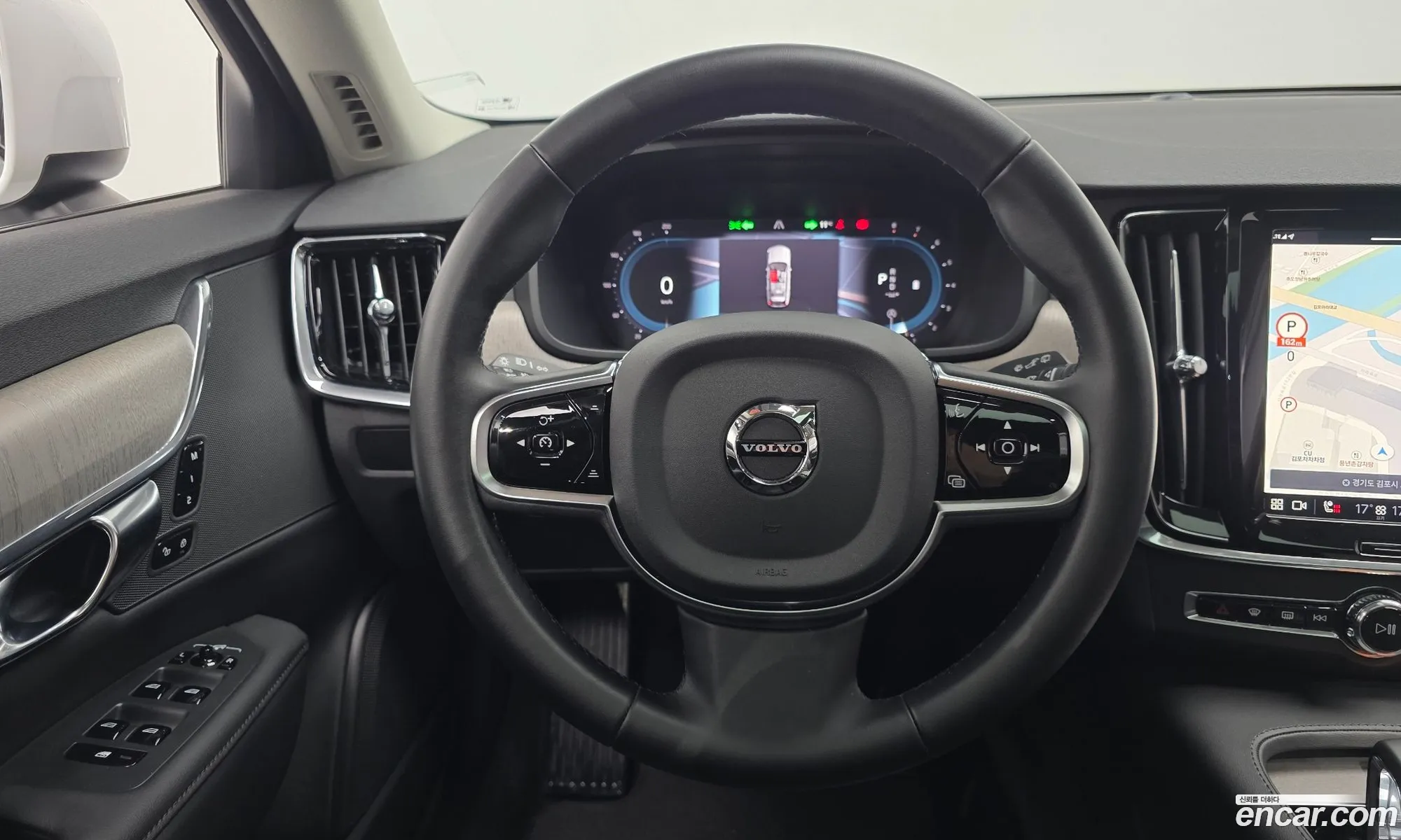 Volvo V90 Cross Country 2025 — 3