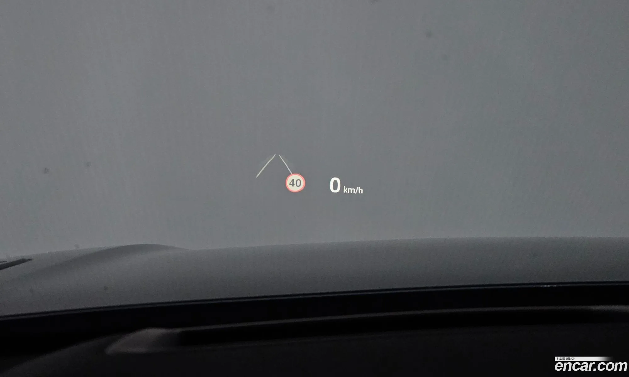 Land Rover Range Rover Velar 2024 SALYA2BU3SA397124 — 3