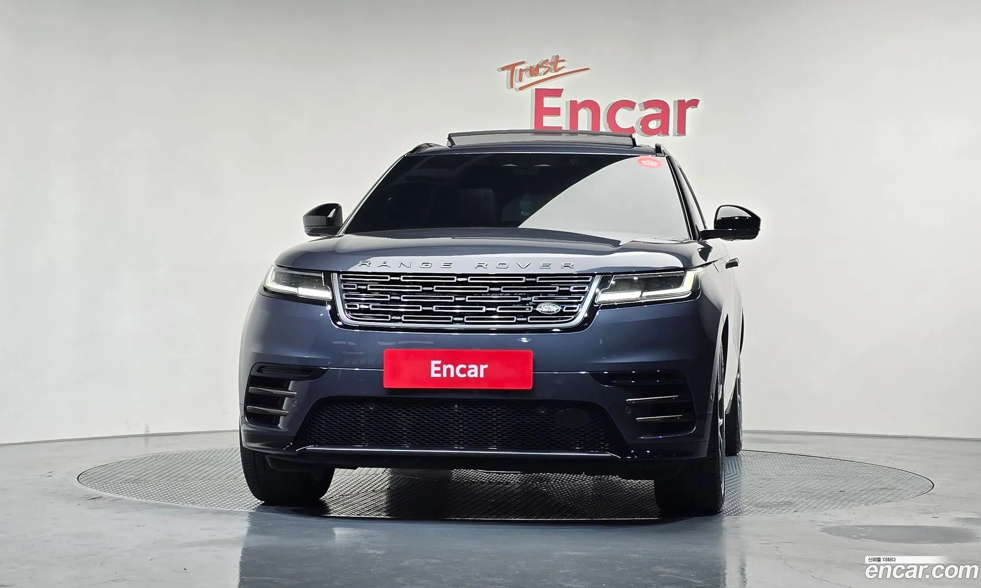 Land Rover Range Rover Velar 2024 SALYA2BU3SA397124 — 13