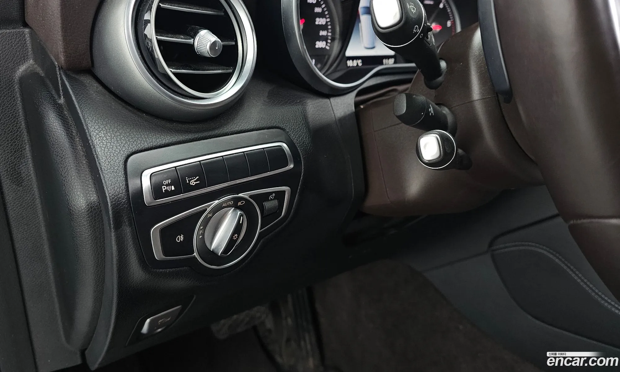 Mercedes-Benz GLC-Class X253 2018 — 16