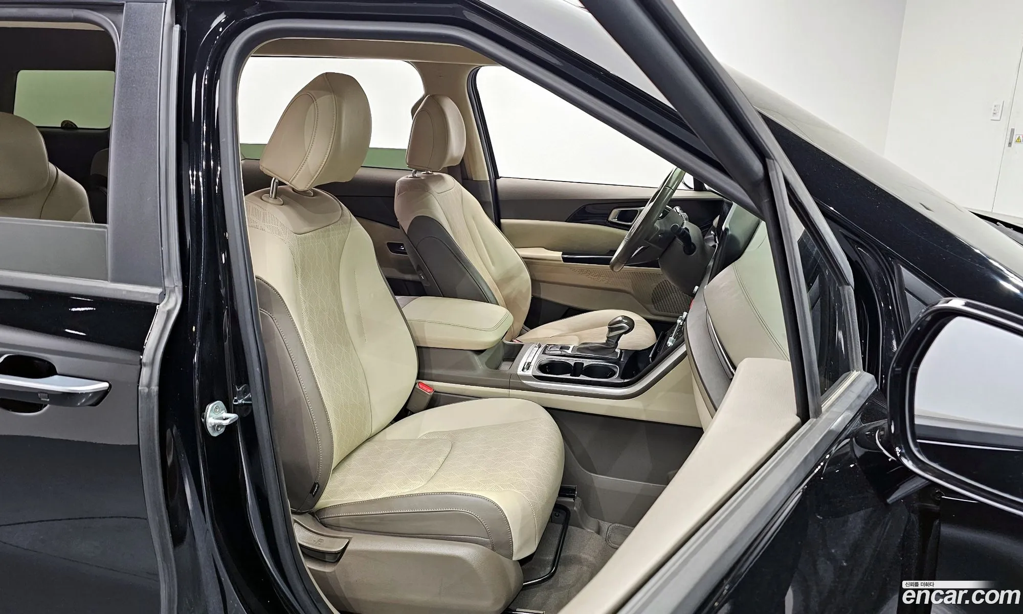 Kia Carnival 2022 — 17
