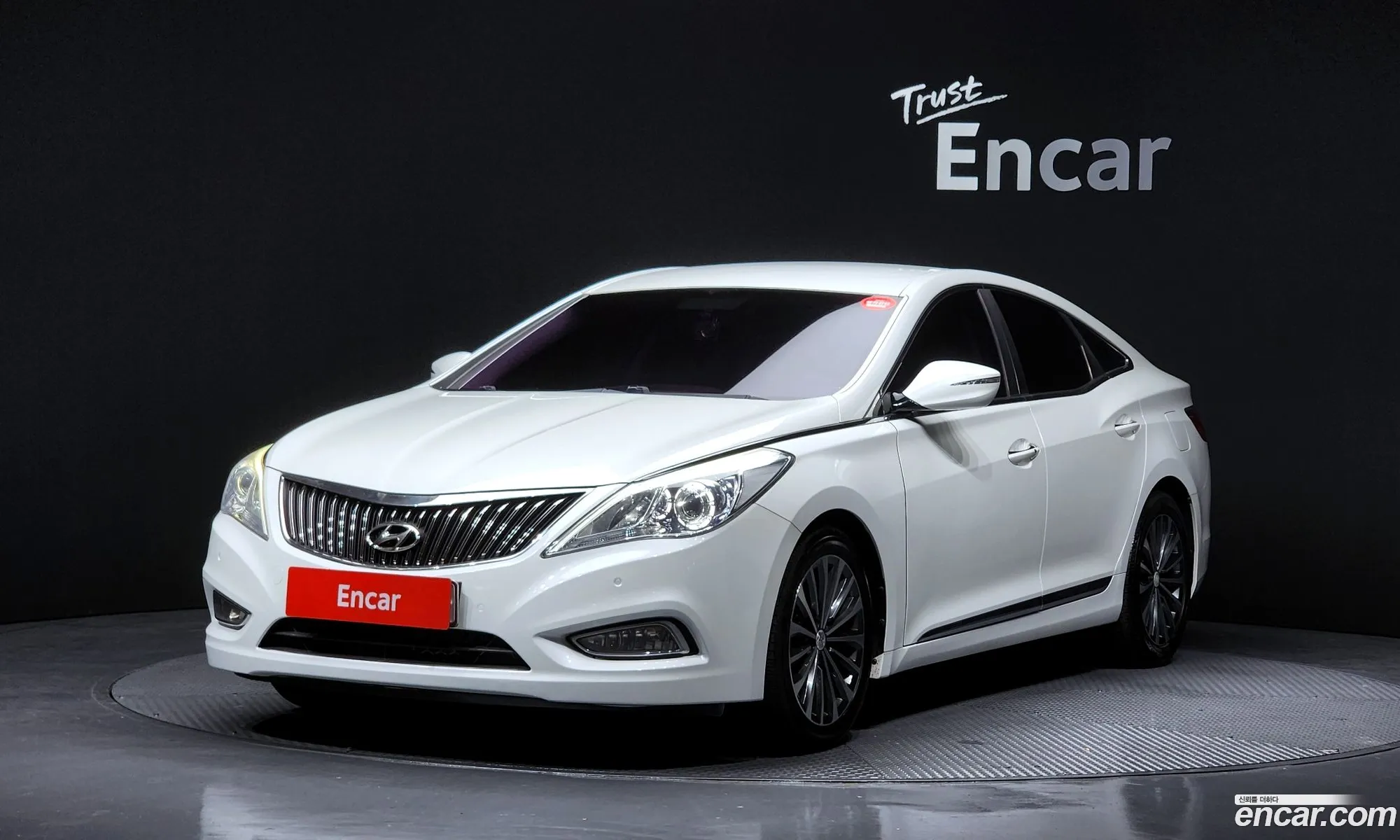Hyundai Grandeur HG 2014 — 18