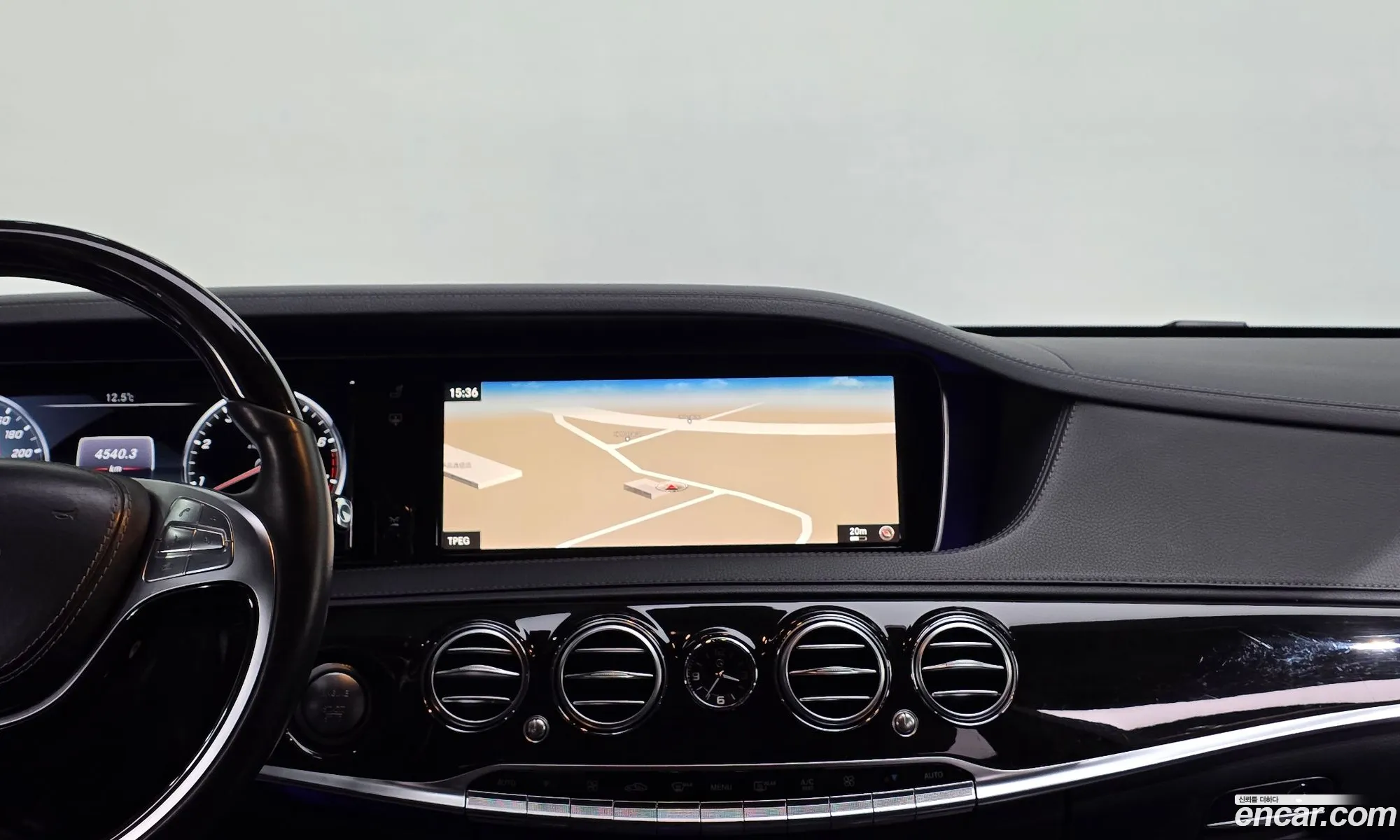 Mercedes-Benz S-Class W222 2014 — 12