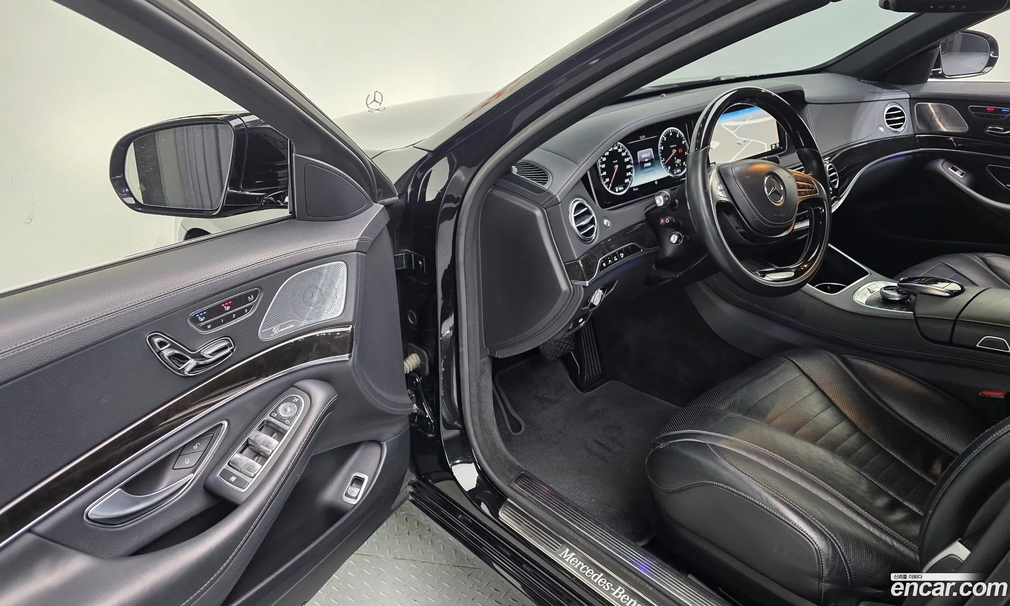Mercedes-Benz S-Class W222 2014 — 17