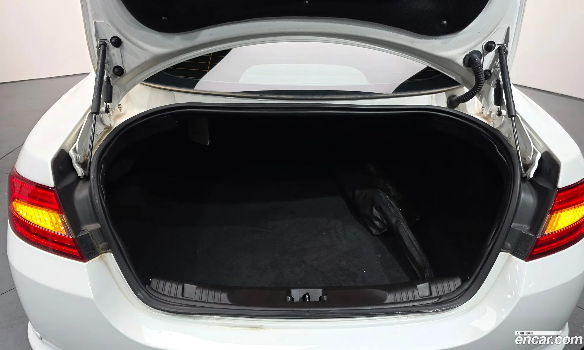 Jaguar XF 2014 — 3
