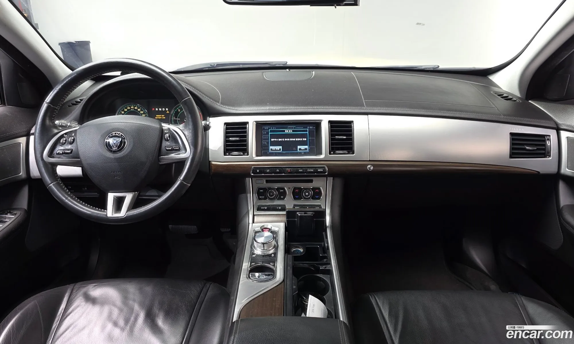 Jaguar XF 2014 — 10