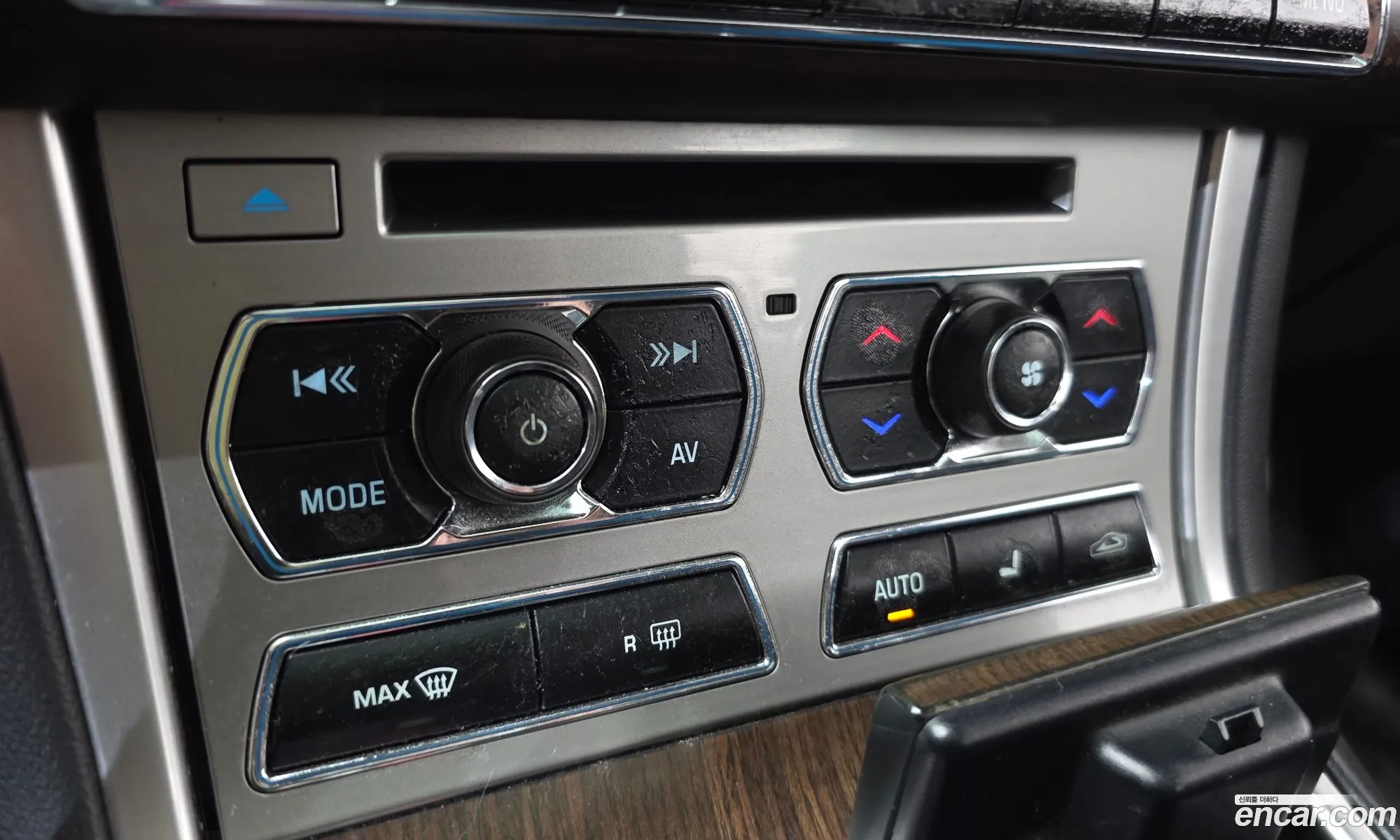 Jaguar XF 2014 — 17