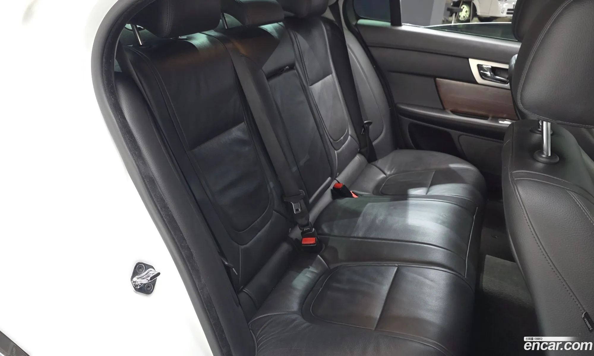 Jaguar XF 2014 — 8