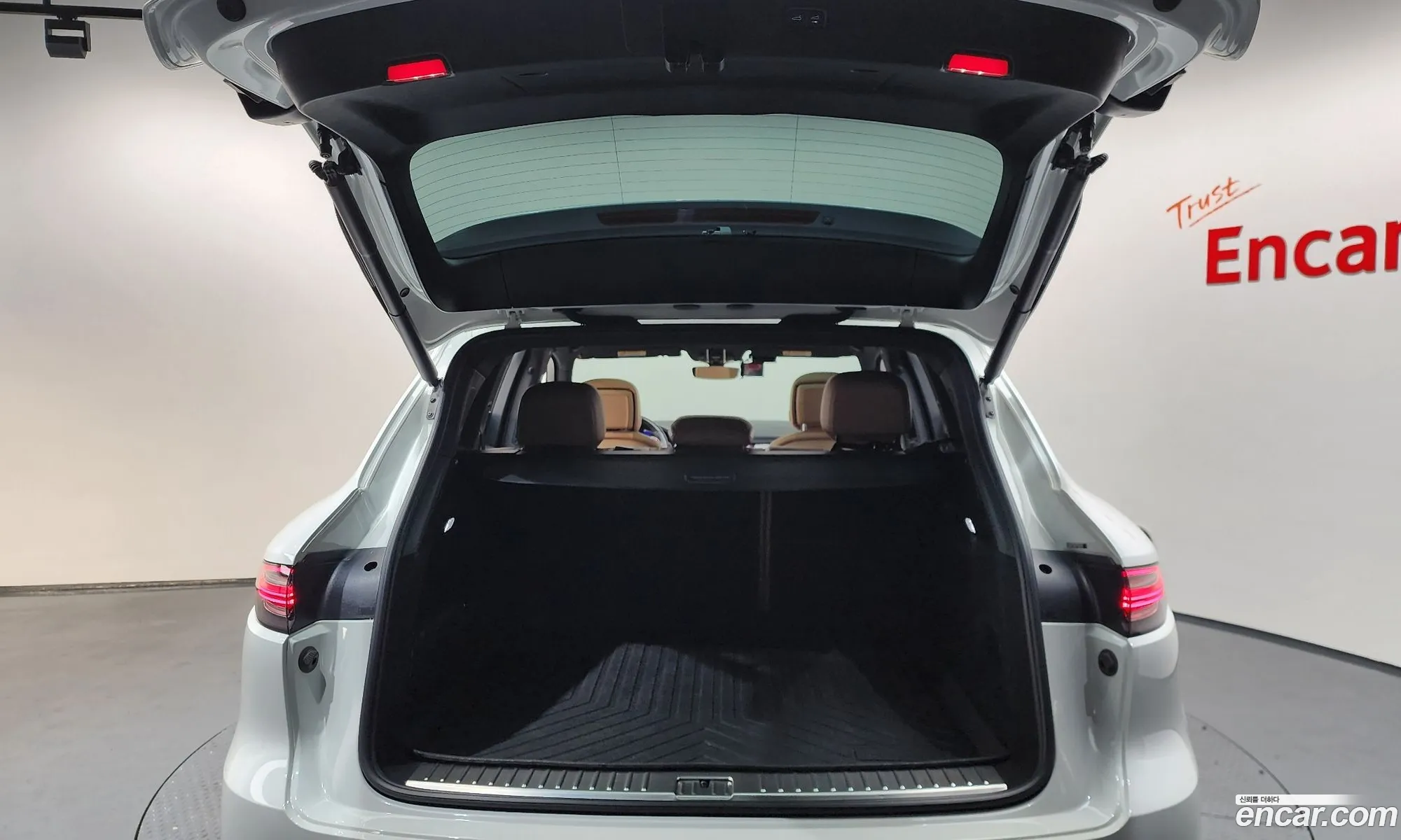 Porsche Cayenne 2019 WP1AA29Y2KDA23733 — 8