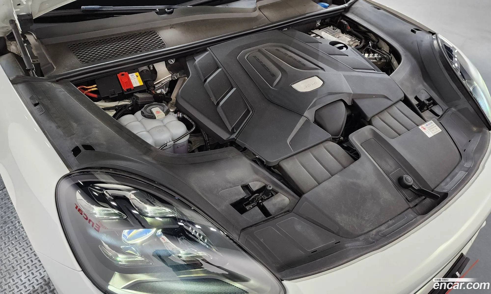 Porsche Cayenne 2019 WP1AA29Y2KDA23733 — 4