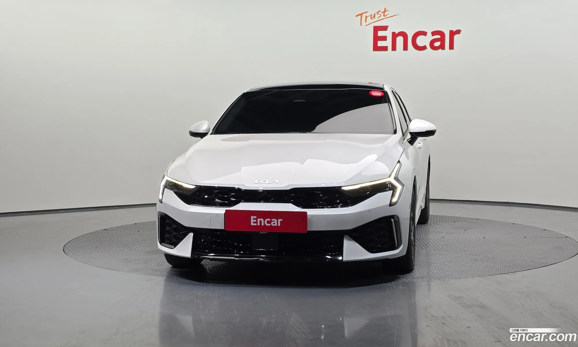 Kia K5 Hybrid 2024 — 12