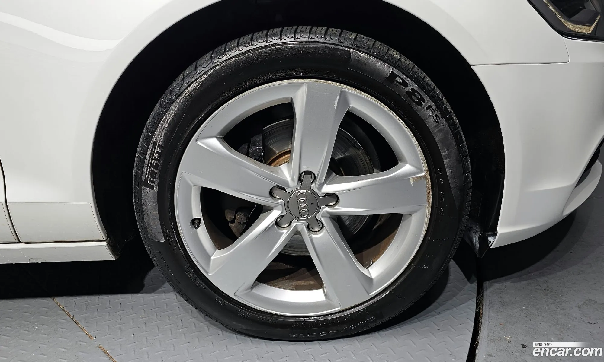 Audi A6 2015 WAUZZZ4GXFN032648 — 3