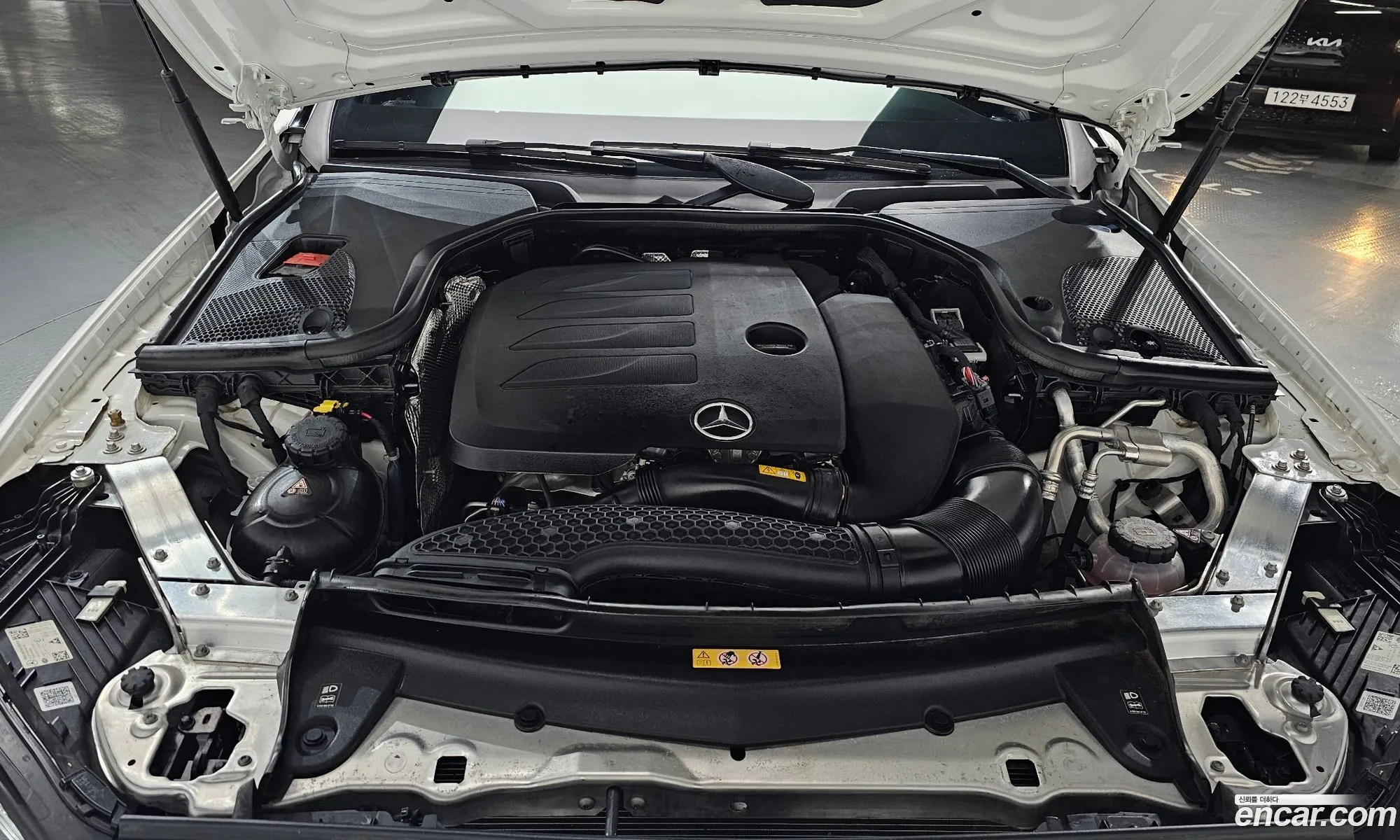 Mercedes-Benz E-Class W213 2022 — 13