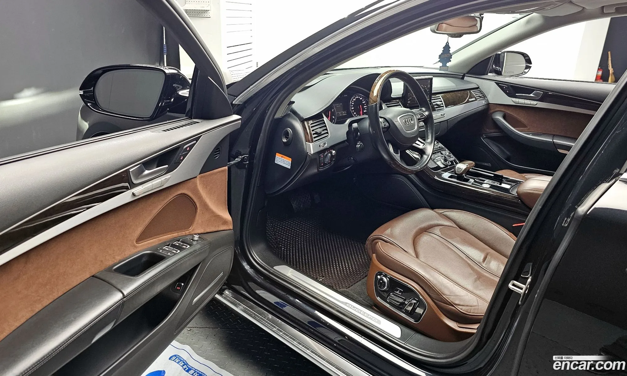 Audi A8 2015 WAUZZZ4H2FN041188 — 7