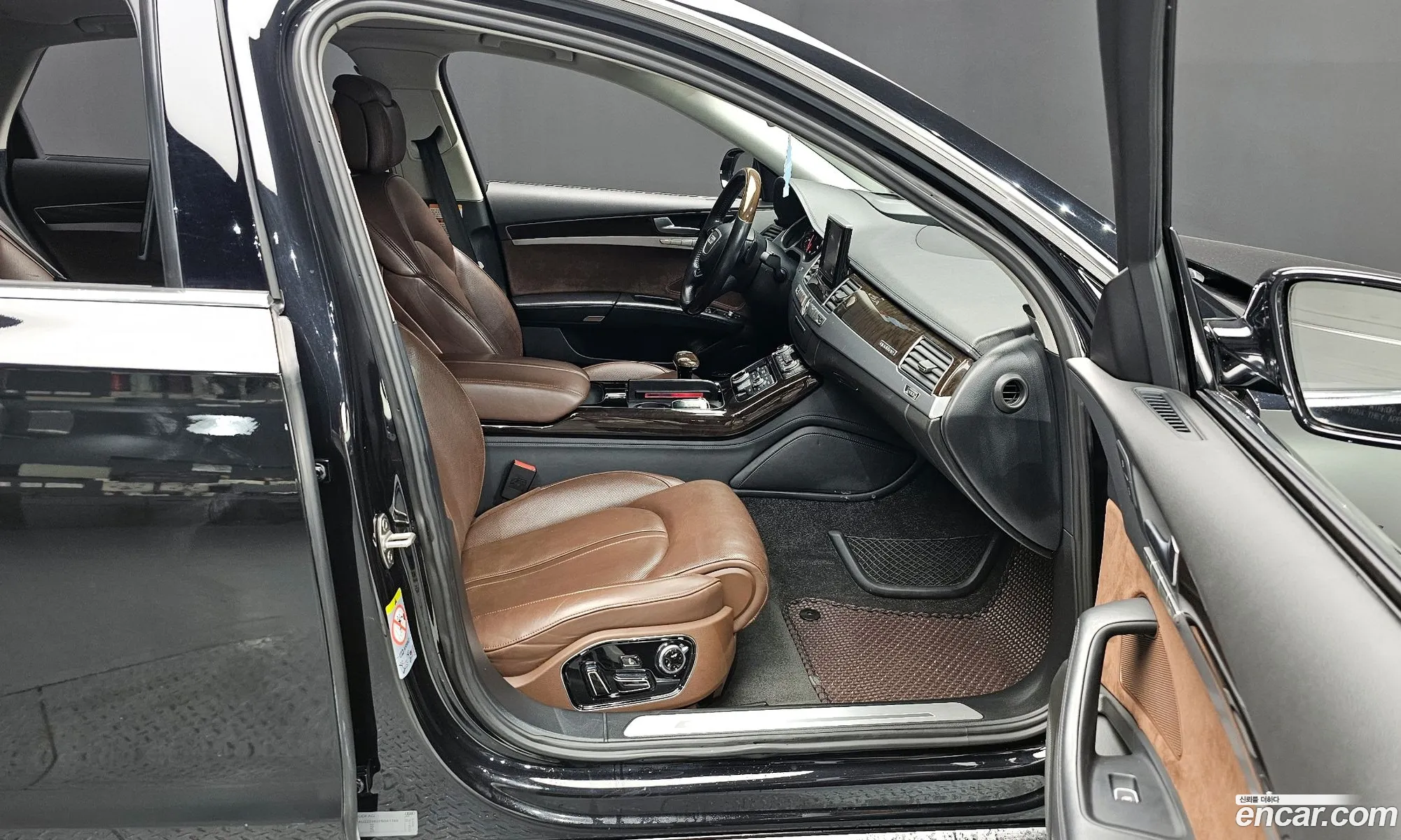 Audi A8 2015 WAUZZZ4H2FN041188 — 15