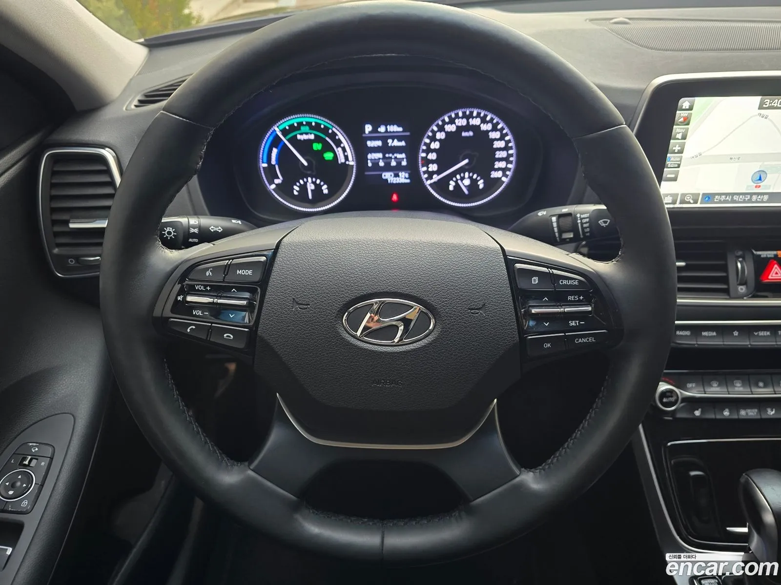 Hyundai Grandeur IG Hybrid 2018 — 18