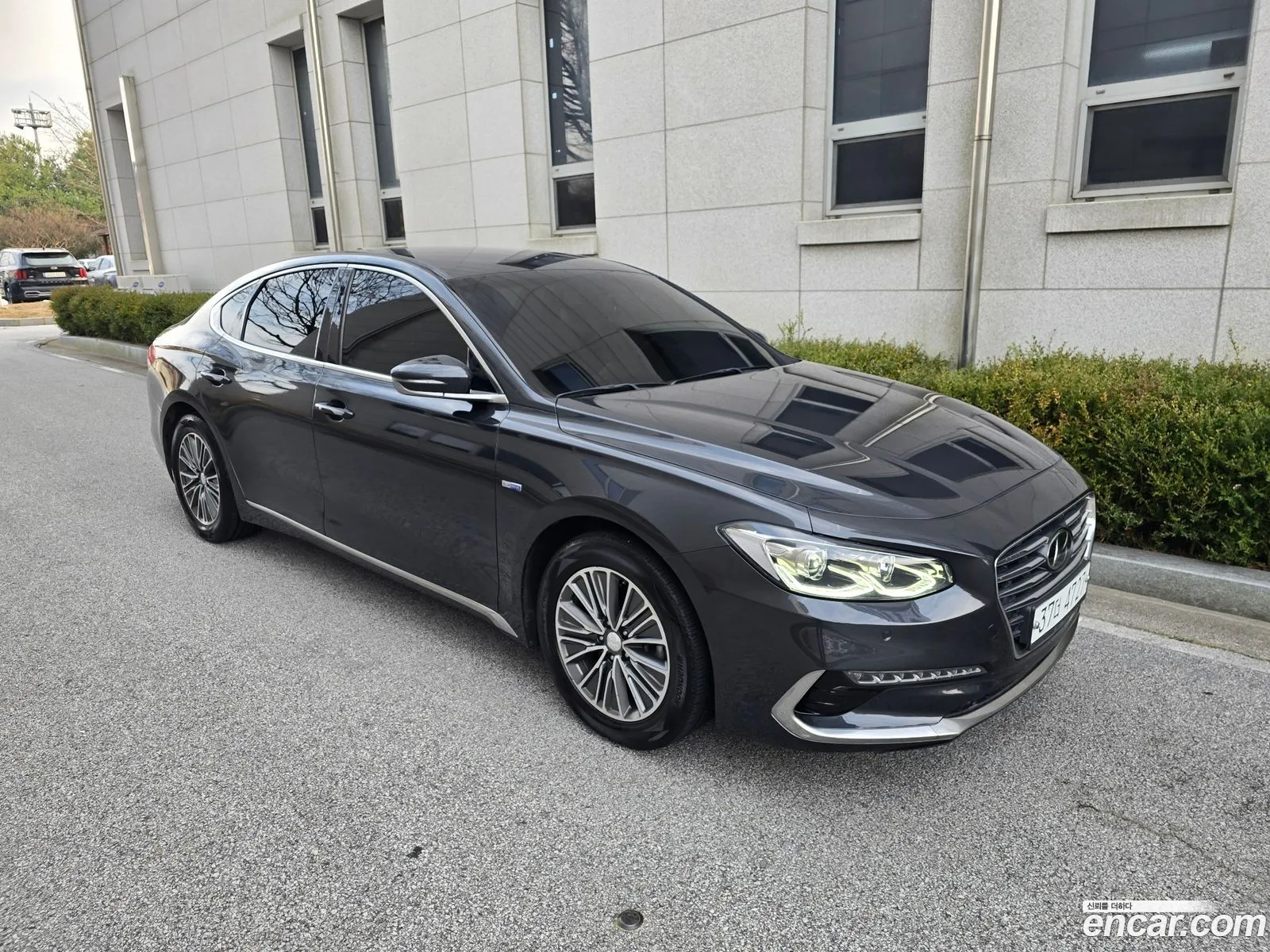 Hyundai Grandeur IG Hybrid 2018 — 4