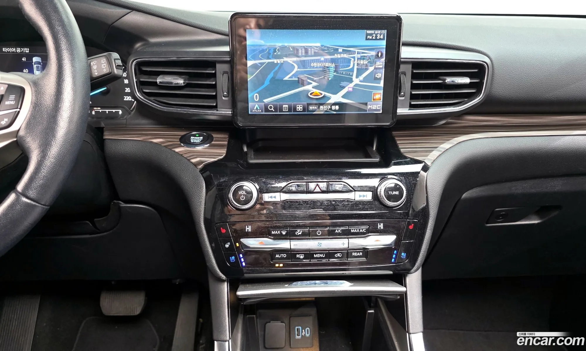 Ford Explorer 6th Gen 2021 — 14