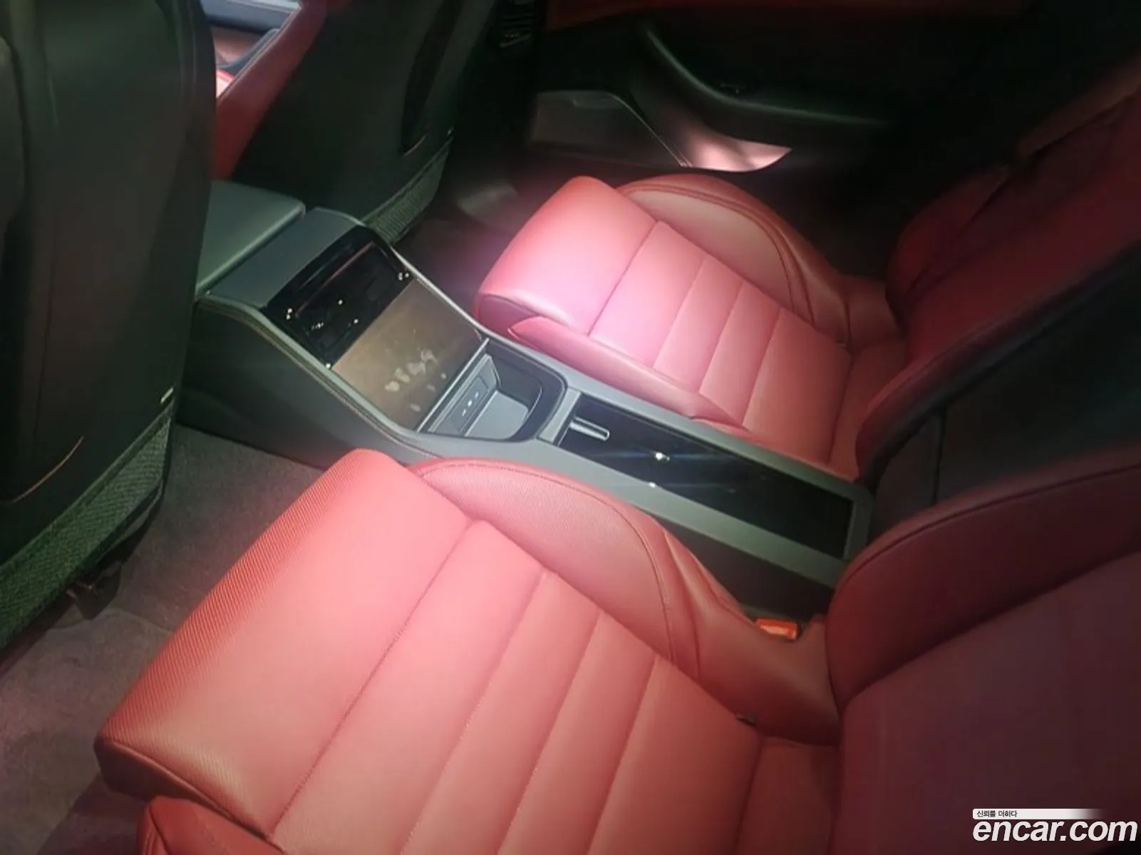 Porsche Panamera 2025 — 4