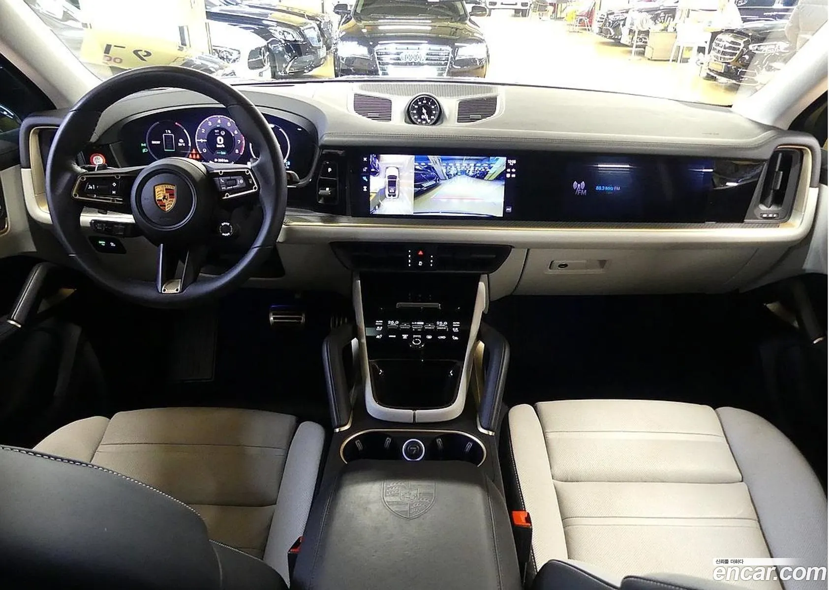 Porsche Cayenne 2024 — 18