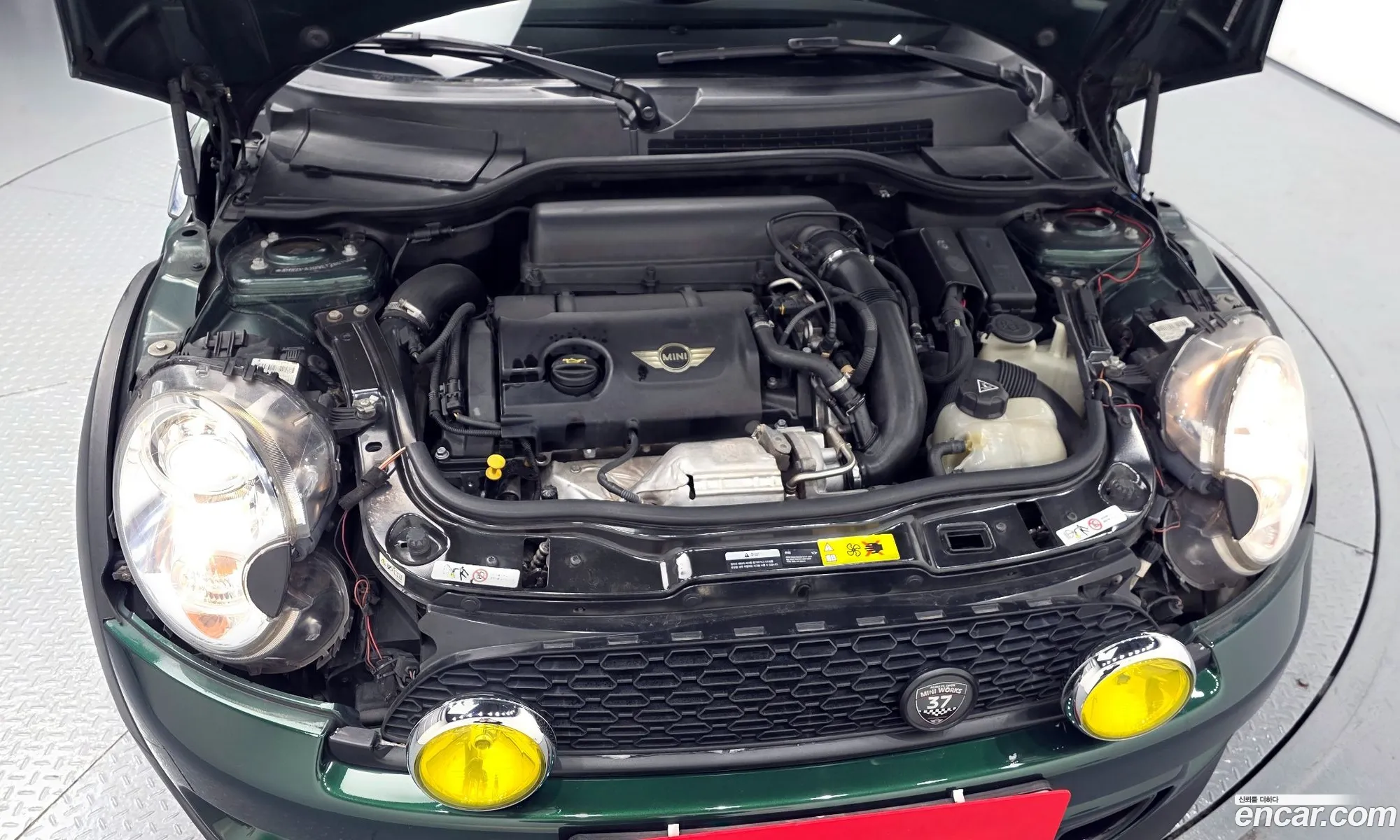 Mini Cooper S Convertible 2014 WMWZP3105ET280794 — 4