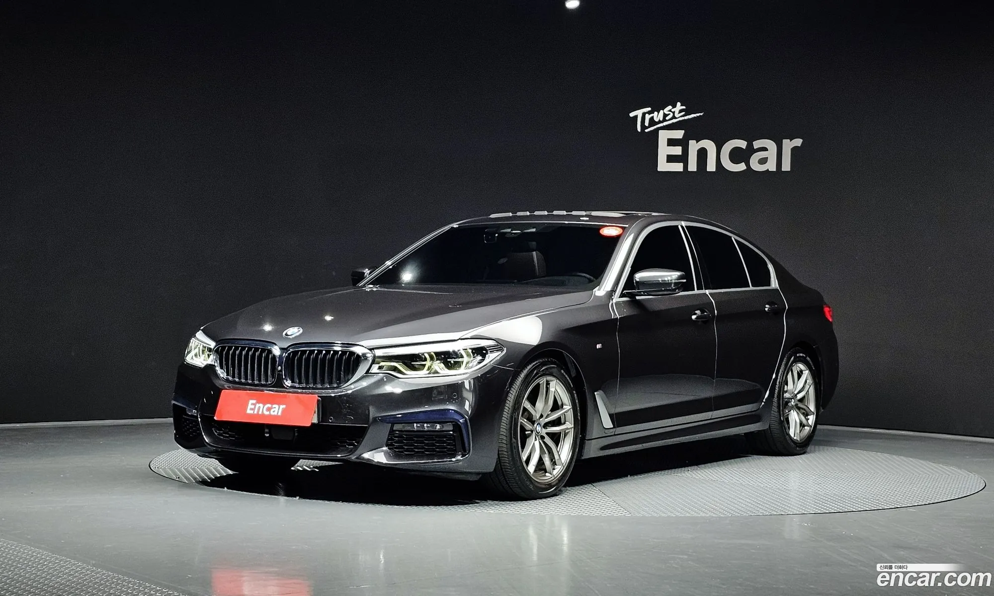 BMW 5 Series 2019 — 10