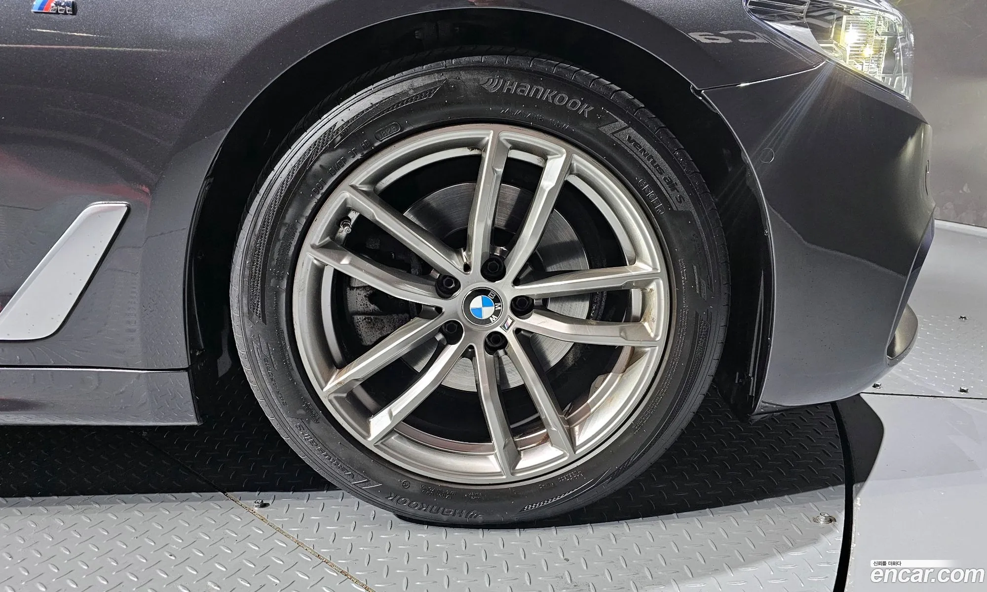 BMW 5 Series 2019 — 3