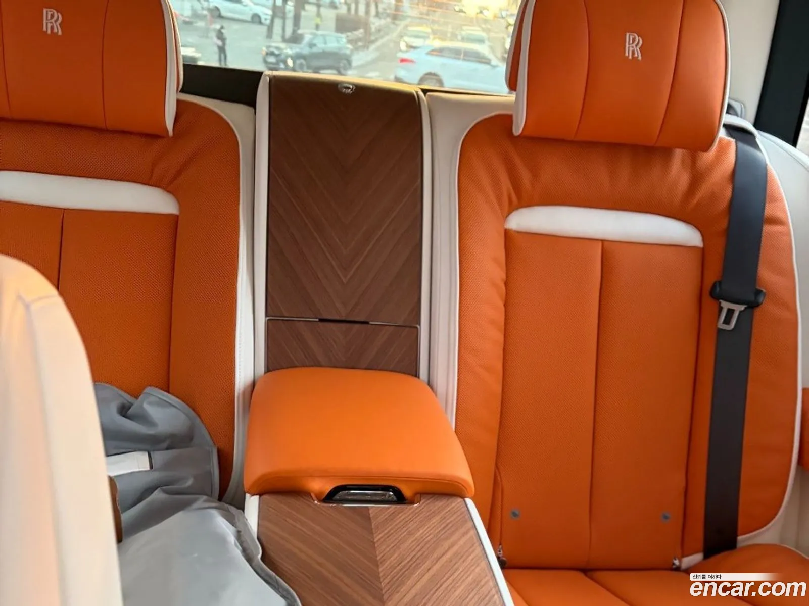 Rolls-Royce Cullinan 2025 — 12