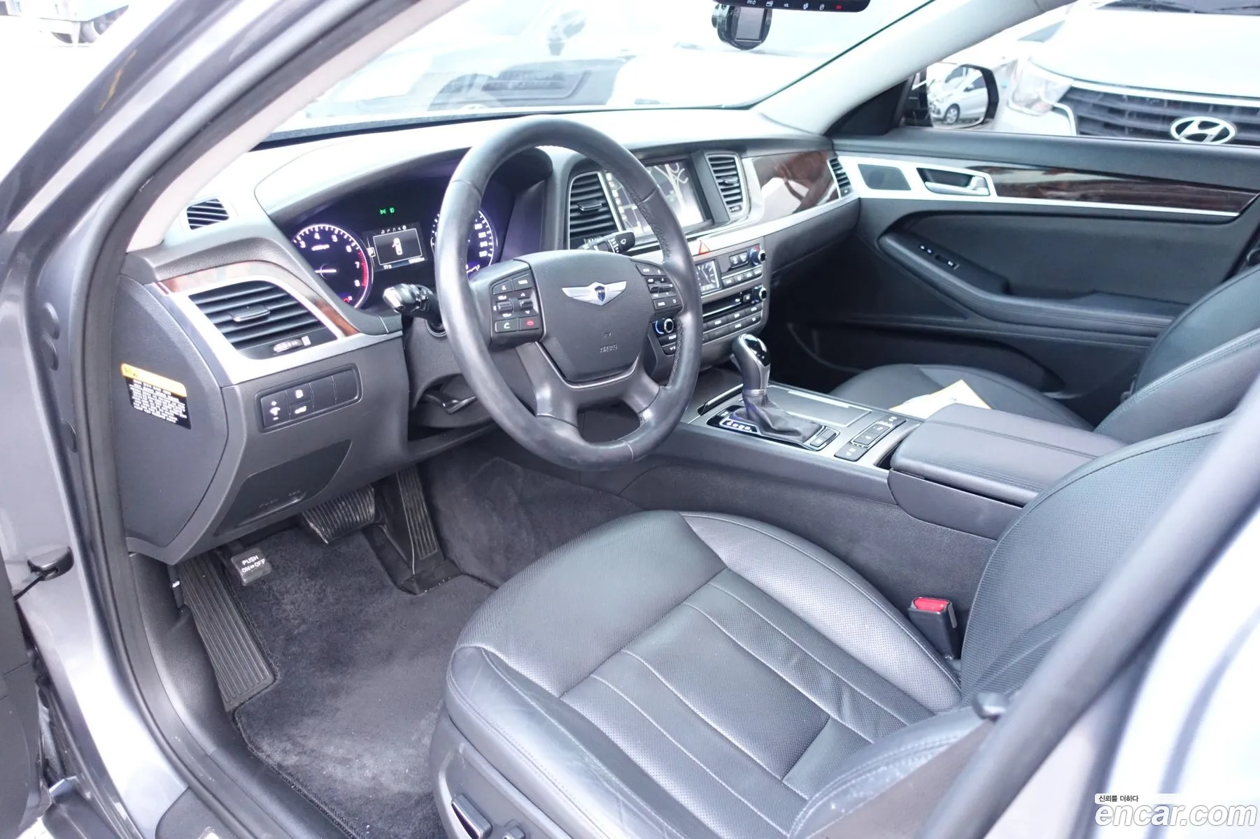 Hyundai Genesis DH 2015 — 11