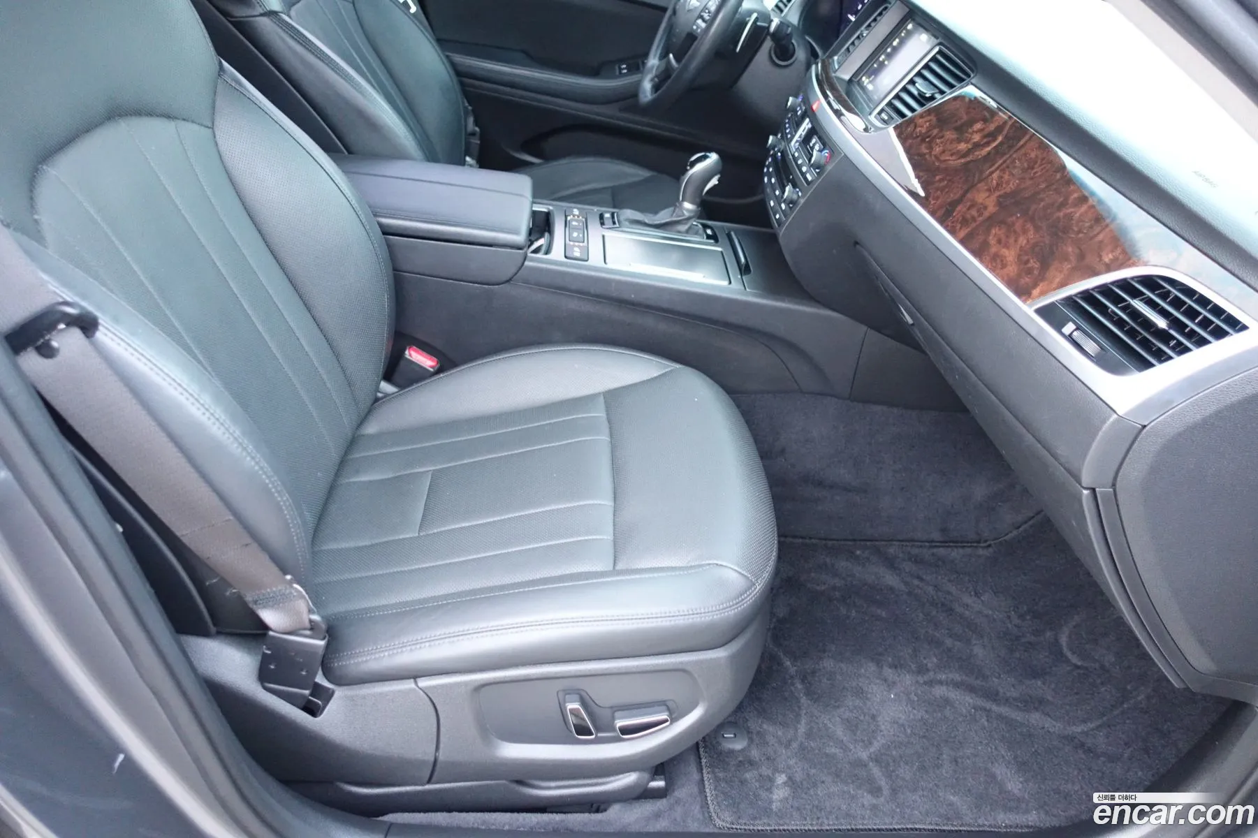 Hyundai Genesis DH 2015 — 2