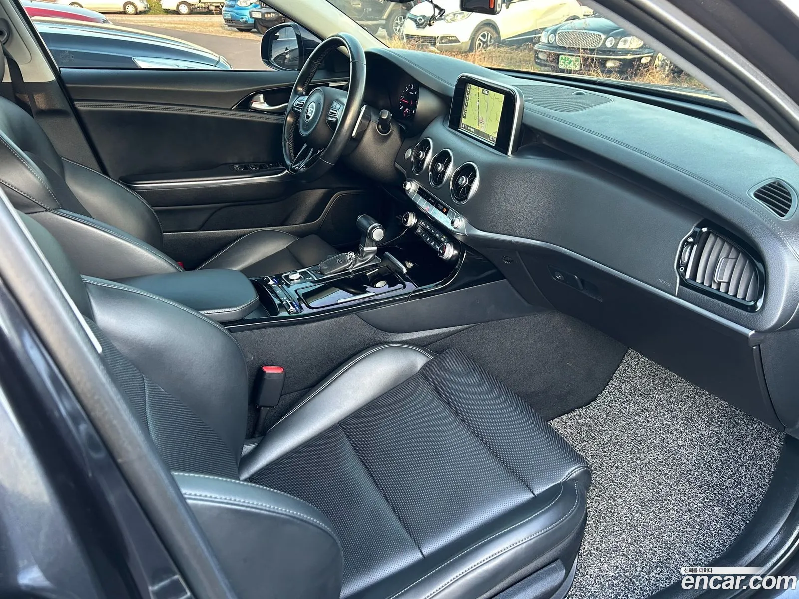 Kia Stinger 2018 — 14