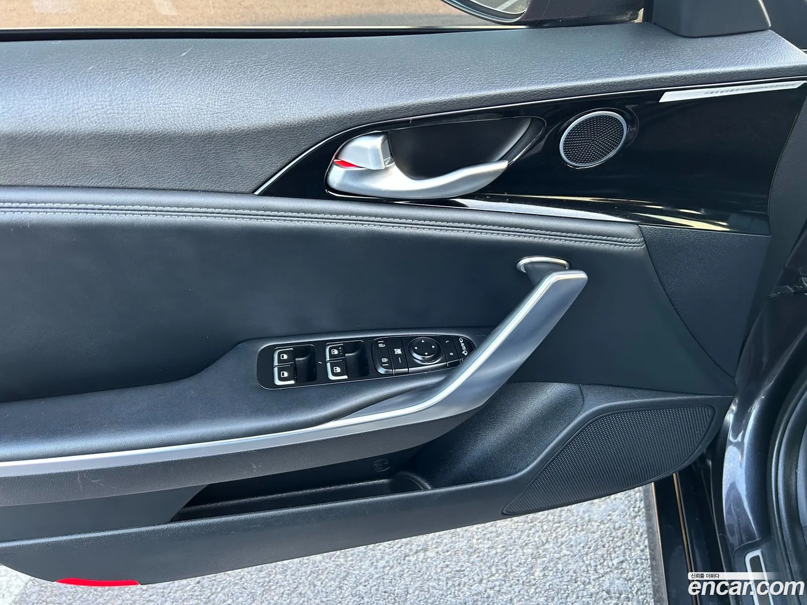 Kia Stinger 2018 — 8